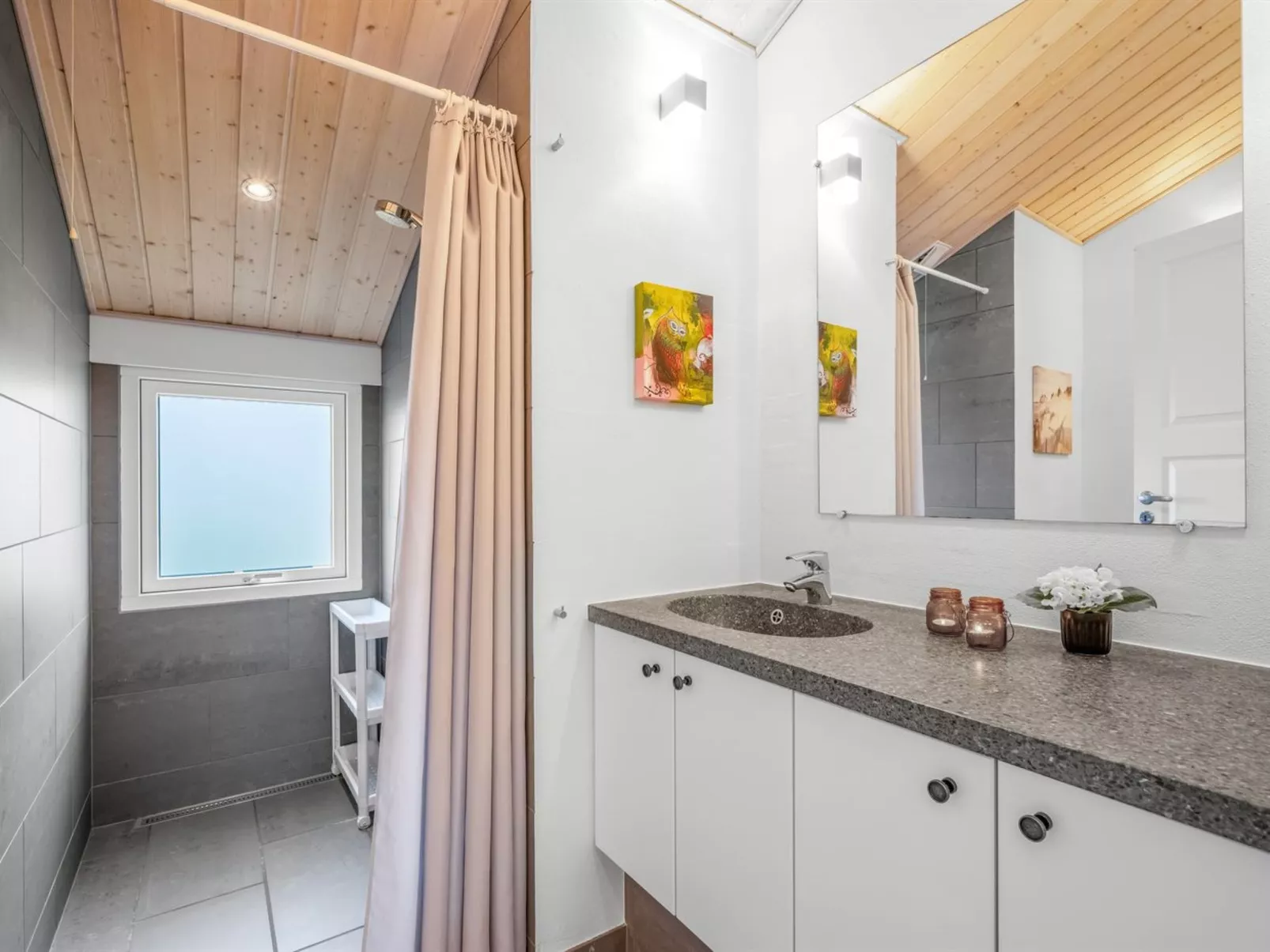 "Noreen" - 1.4km to the fjord-Binnen