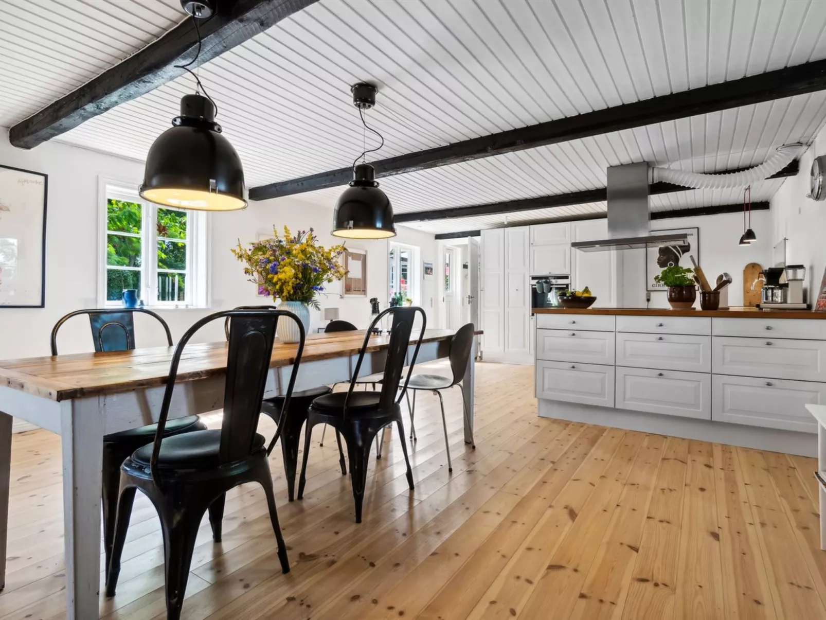 "Héléne" - 2.4km from the sea-Binnen