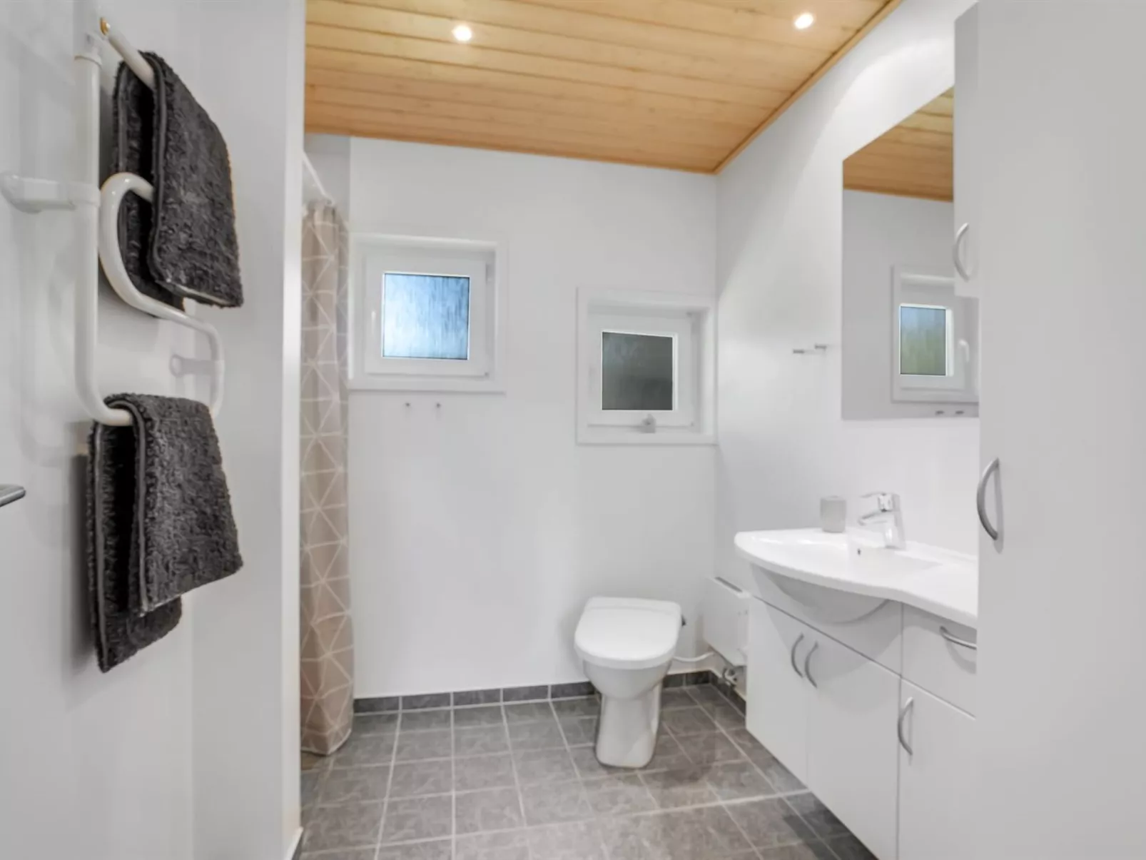 "Rohan" - 700m from the sea-Binnen