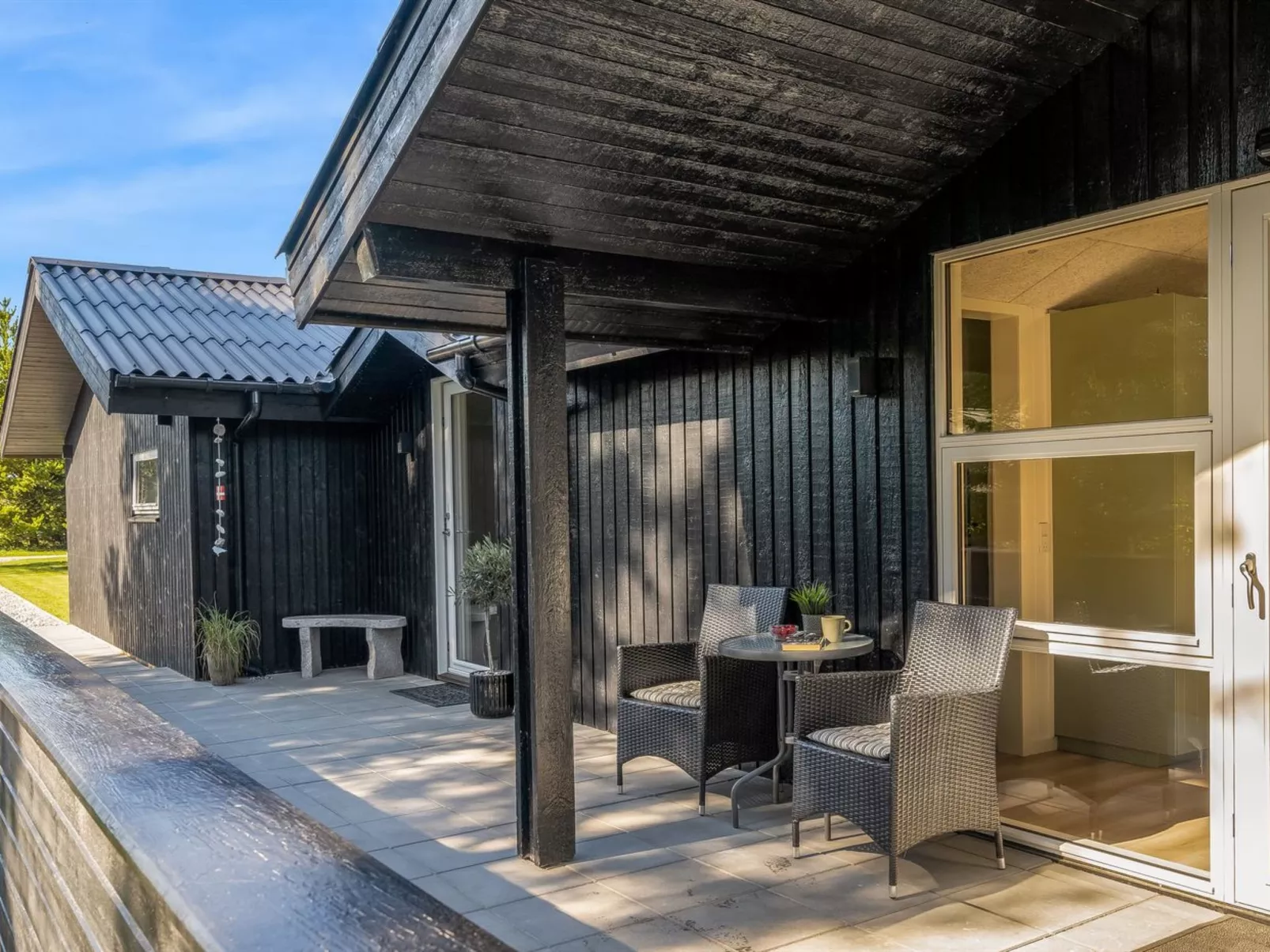 "Ema" - 1.9km from the sea-Buiten