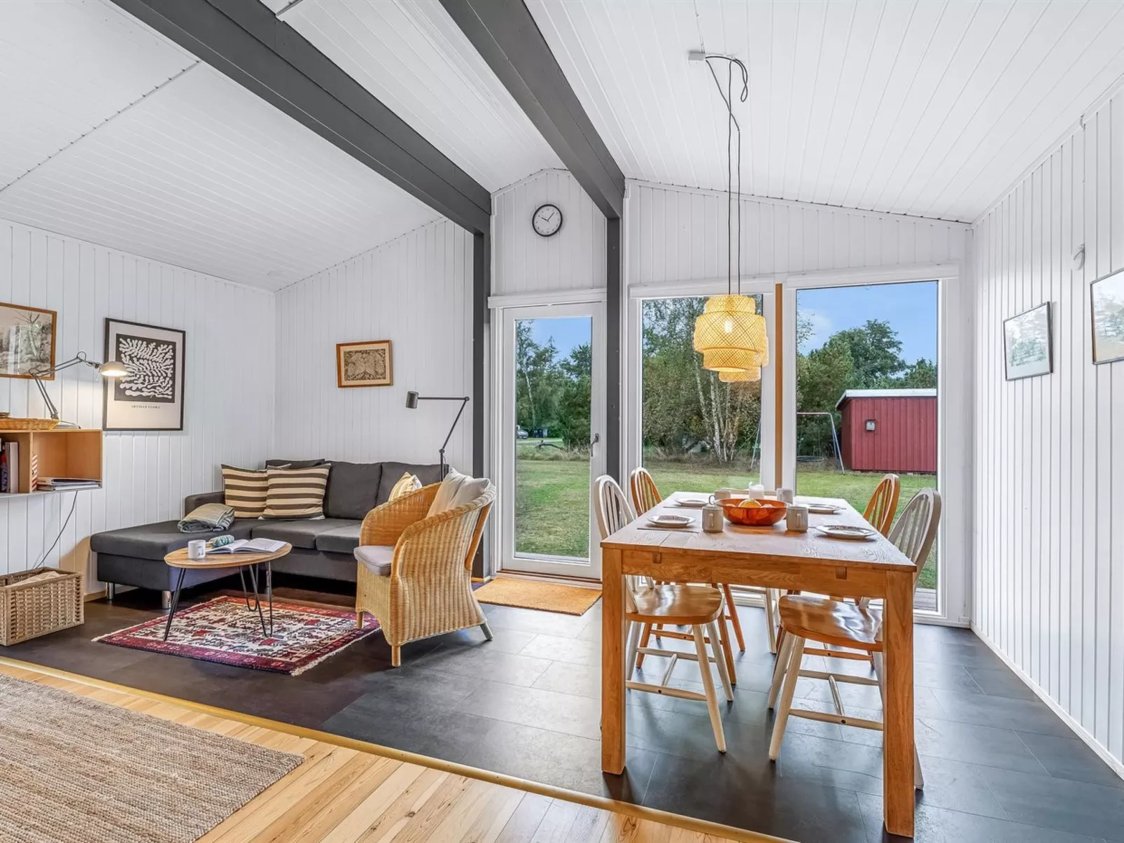 "Borghild" - 500m from the sea-Binnen