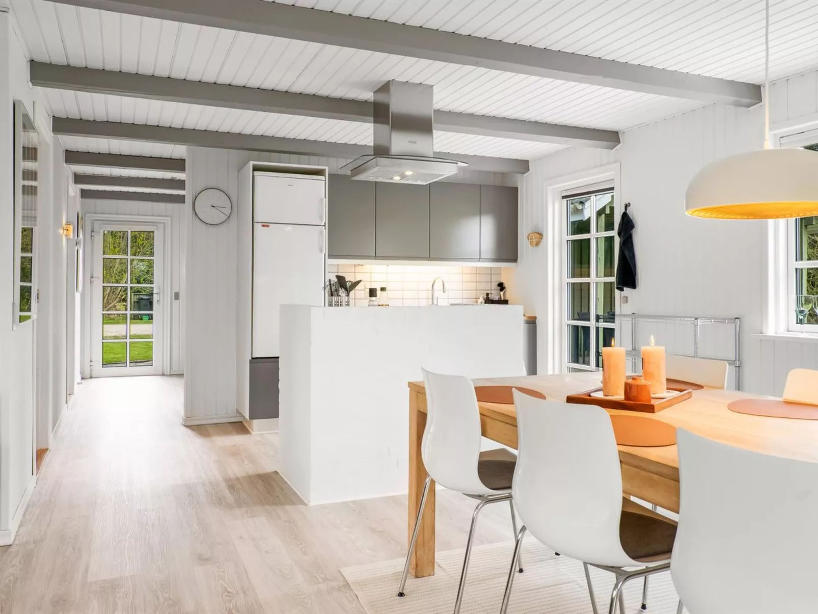 "Hinrich" - 750m from the sea-Binnen