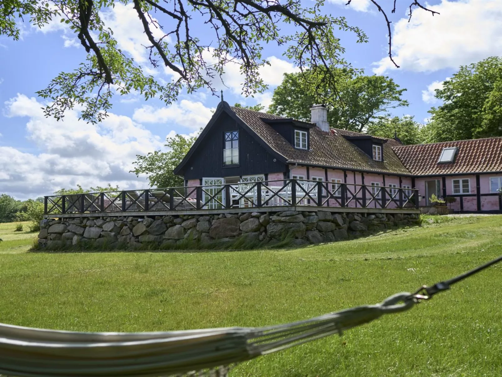 "Merrit" - 250m from the sea-Buiten