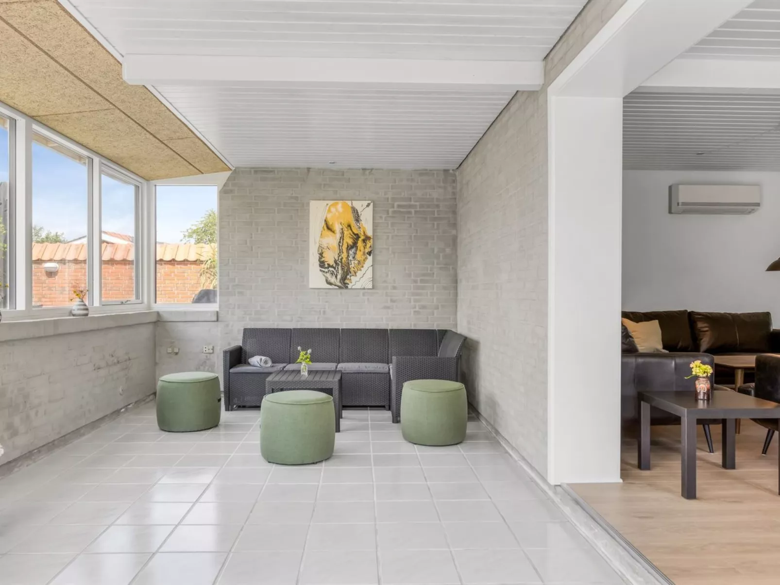 "Sissela" -  from the sea-Binnen