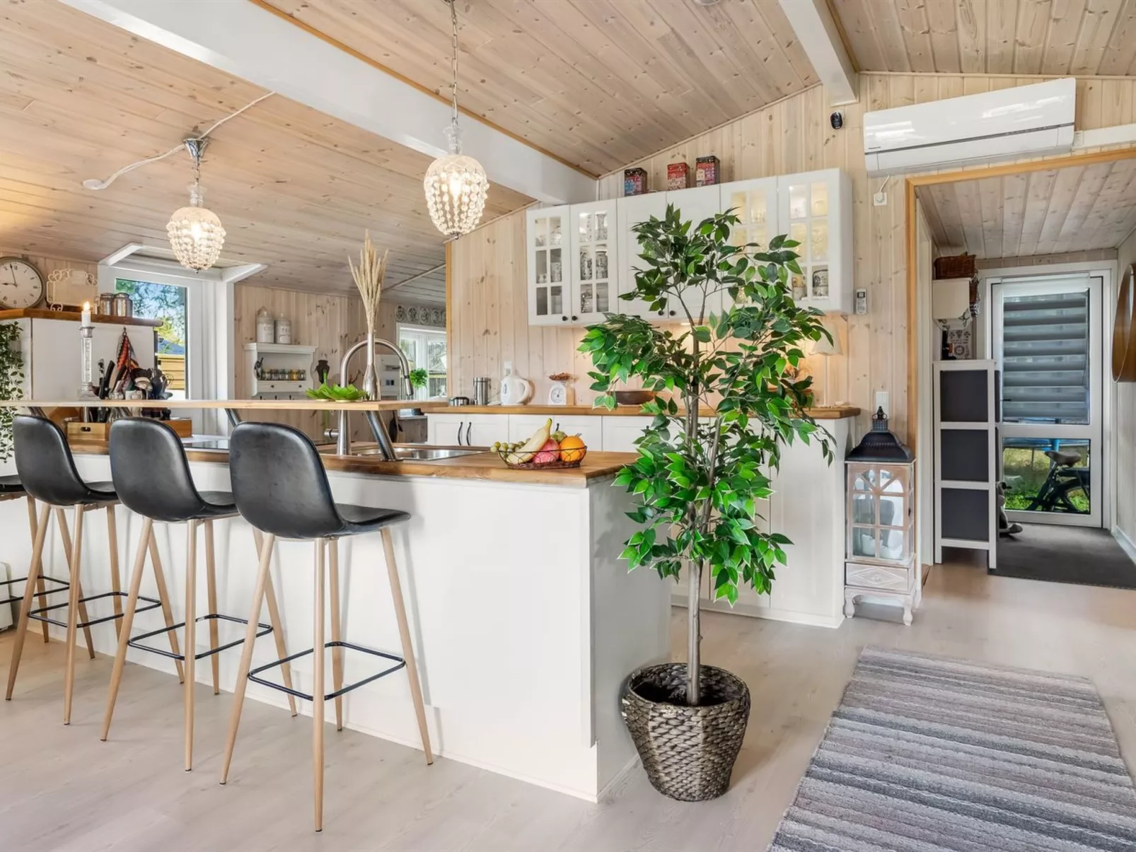 "Livni" -  from the sea-Binnen