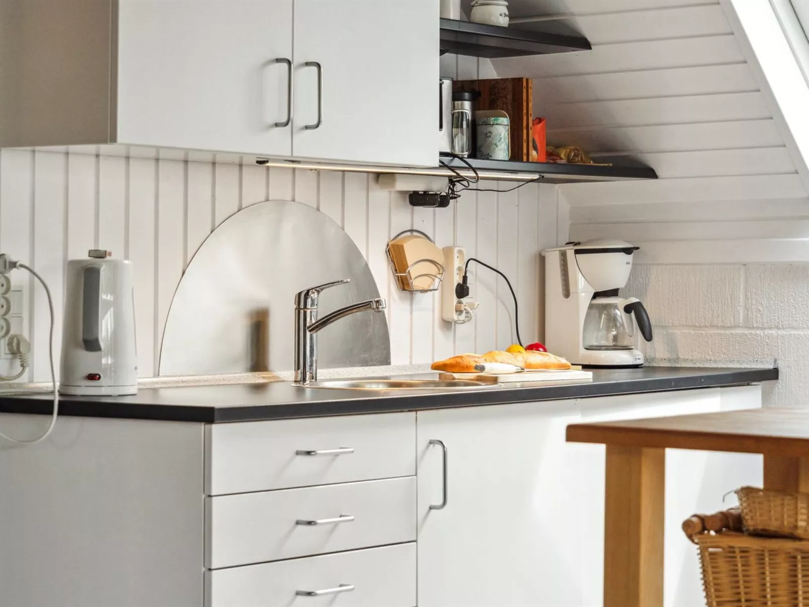 "Gunhilde" - 6km from the sea-Binnen