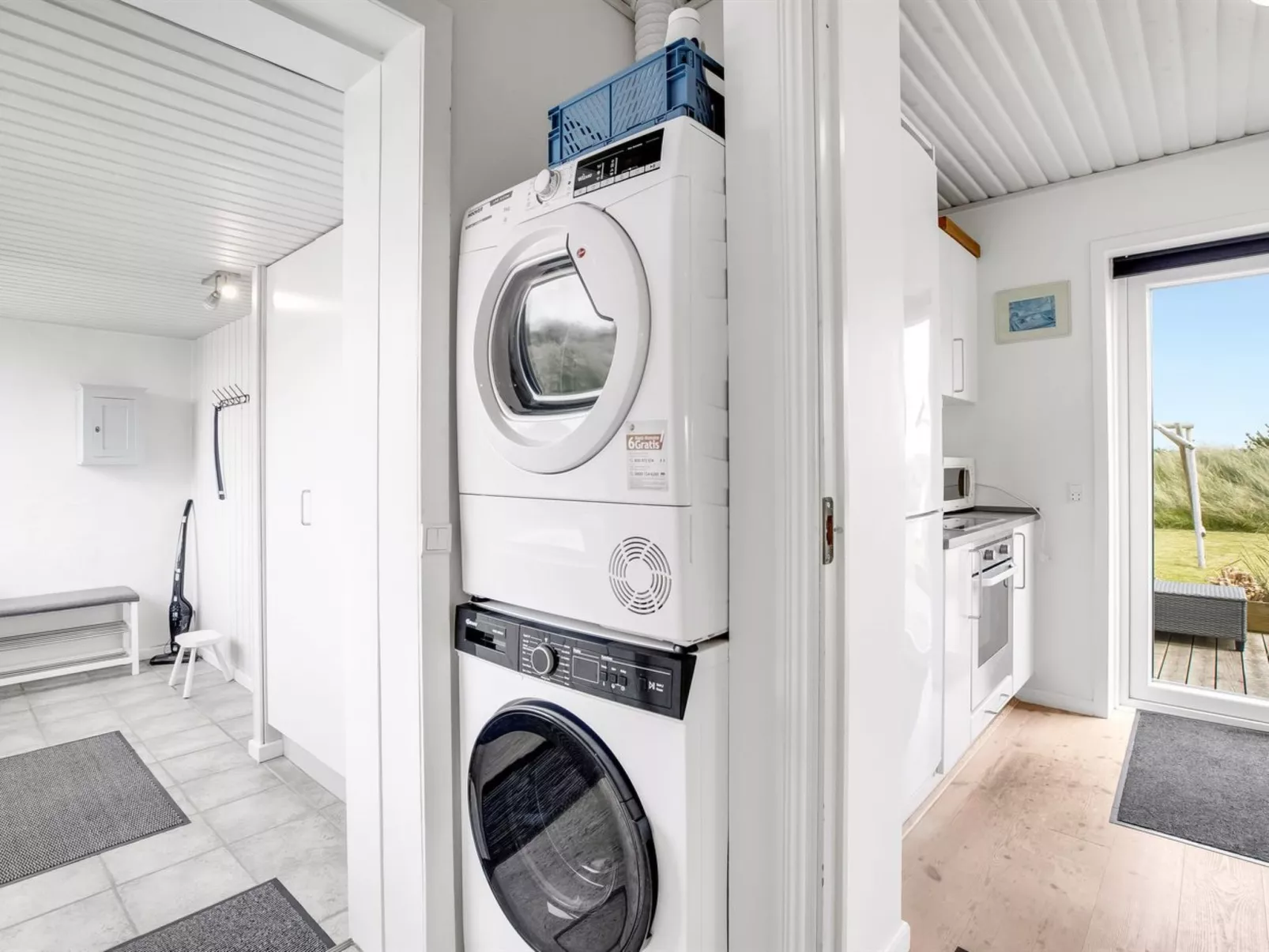 "Hejdi" - 650m from the sea-Binnen