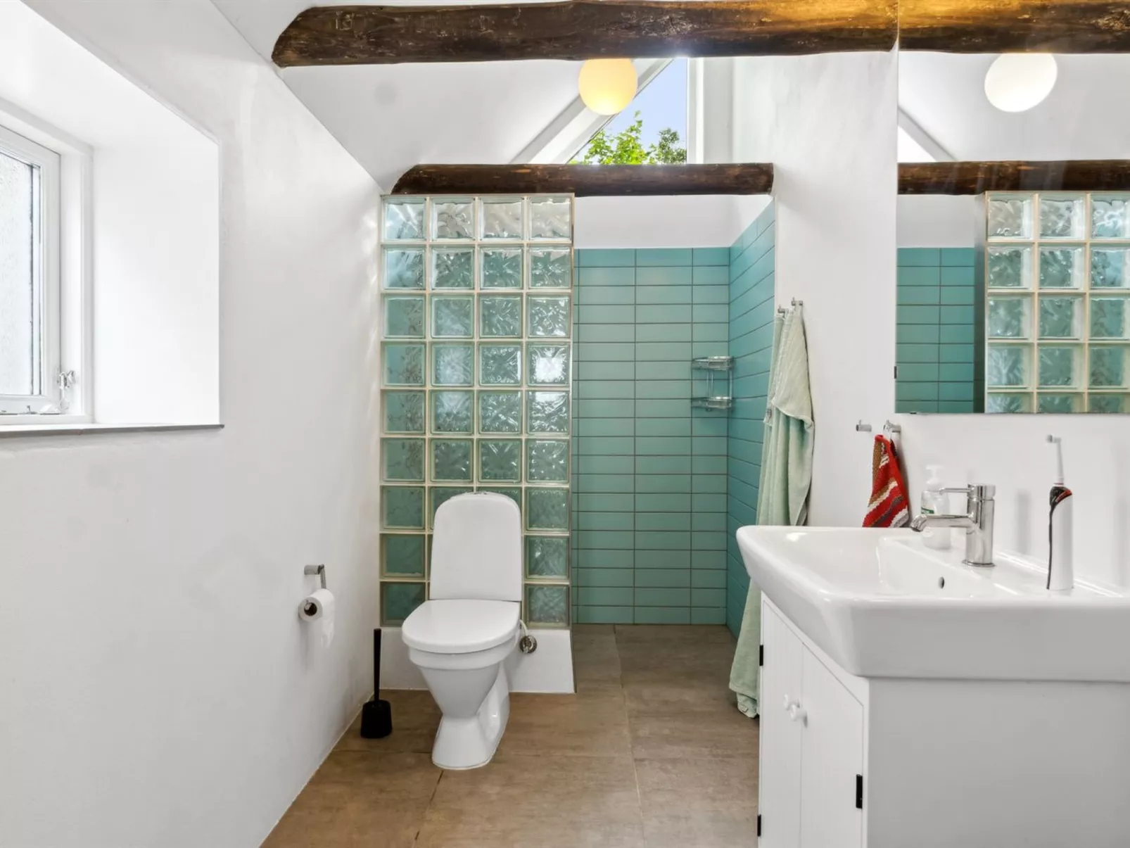 "Keyla" - 2.3km from the sea-Binnen