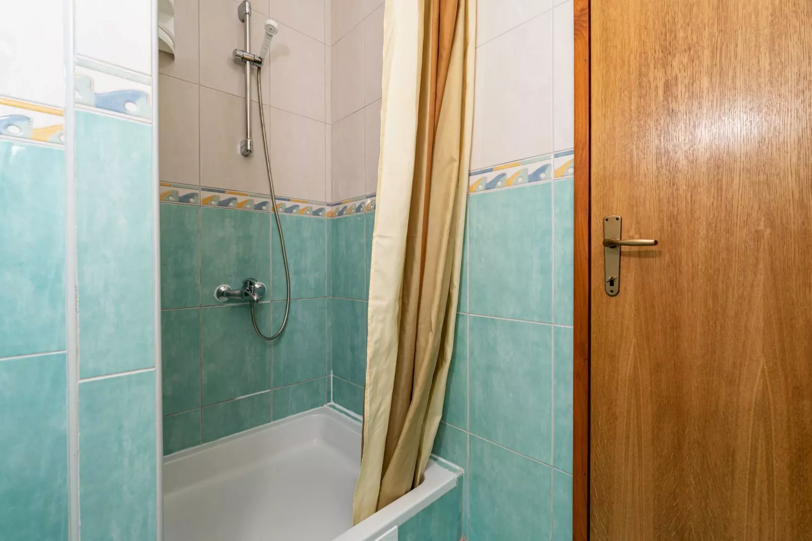 Apartments and Room Frane - Studio with Terrace-Badkamer