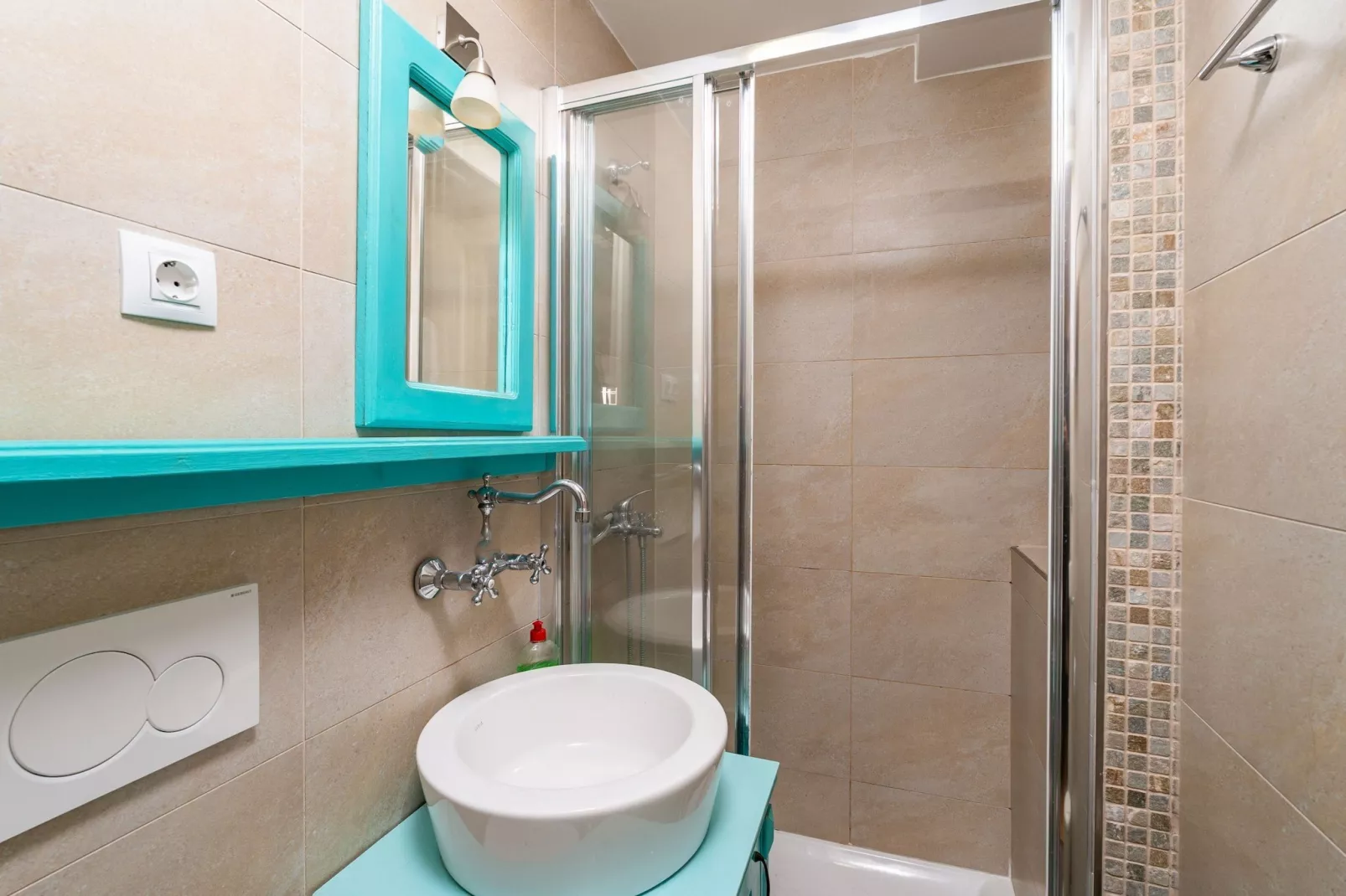 Guest House Lumin - Twin Room with City View (Third Floor) (BR3)-Badkamer