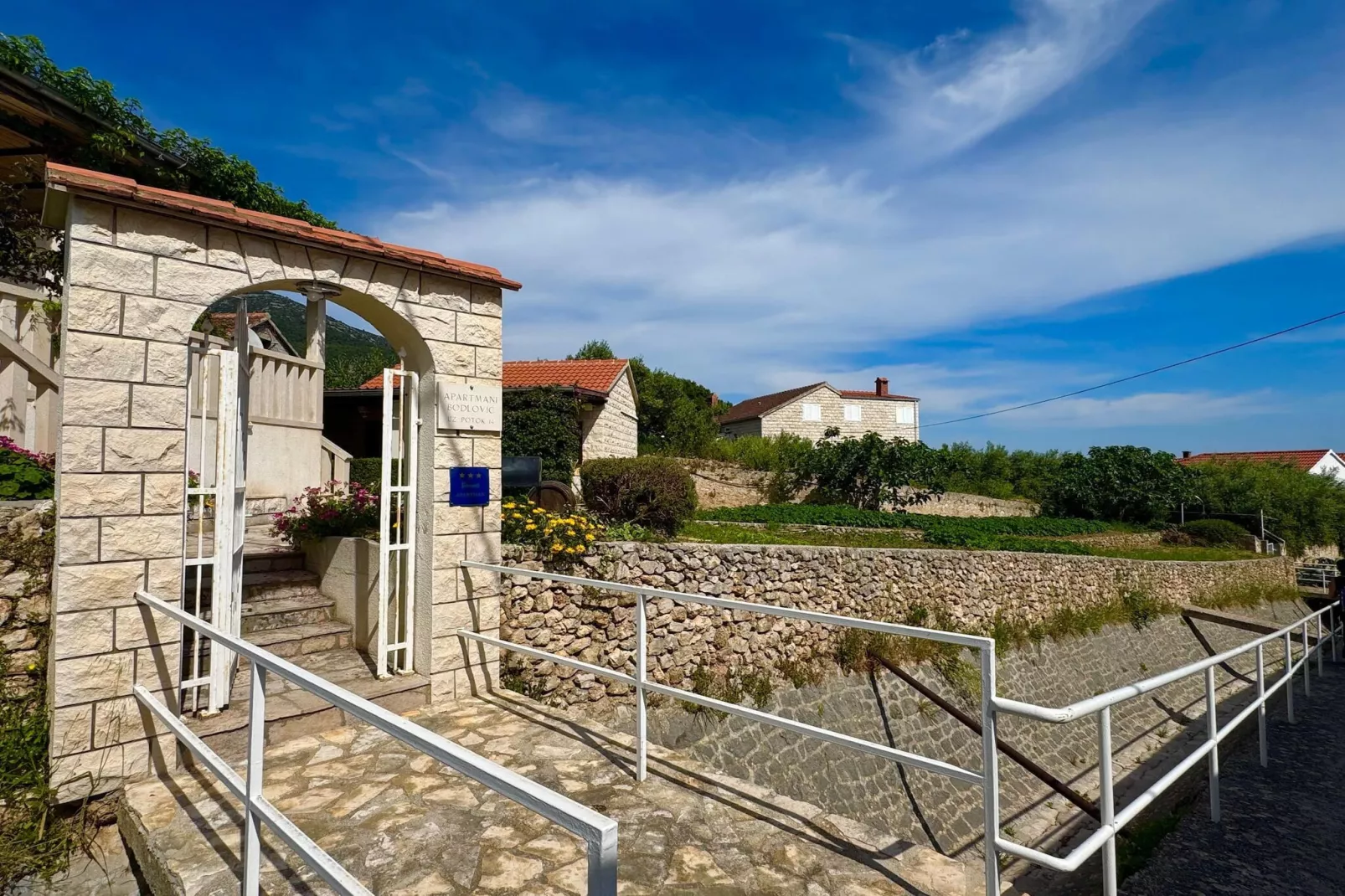 Apartments Magdalena - Bungalow with terrace (A1)
