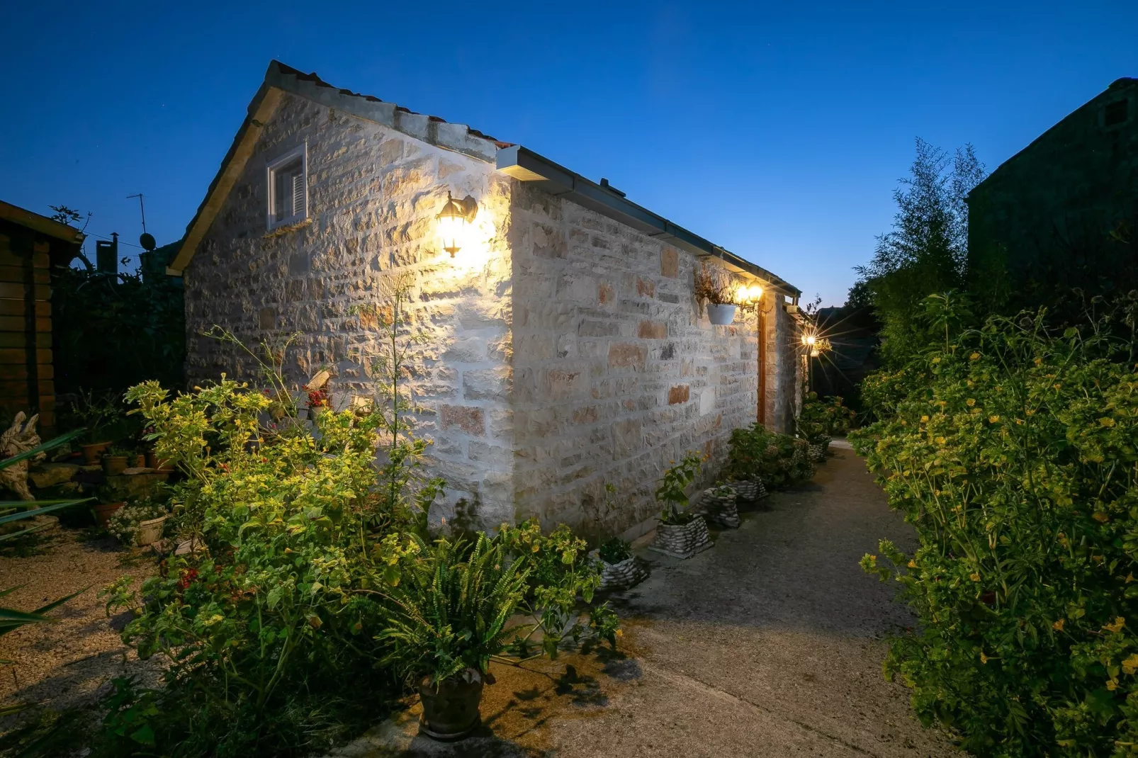 Stone House Harmony - One Bedroom Apartment with Patio and Garden View ( 1 )-Buitenlucht