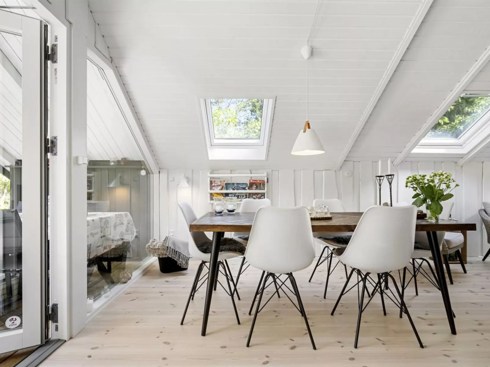 "Andy" - 150m from the sea-Binnen