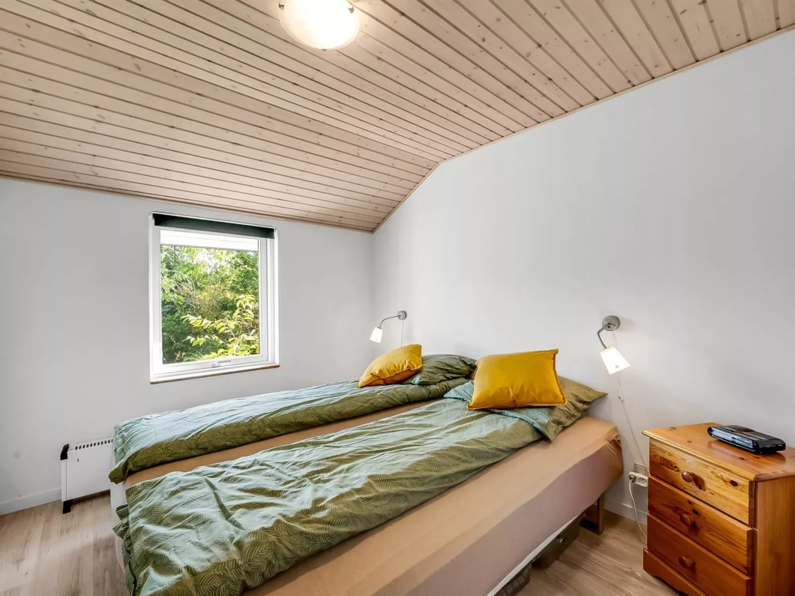 "Pirjo" - 350m to the fjord-Binnen