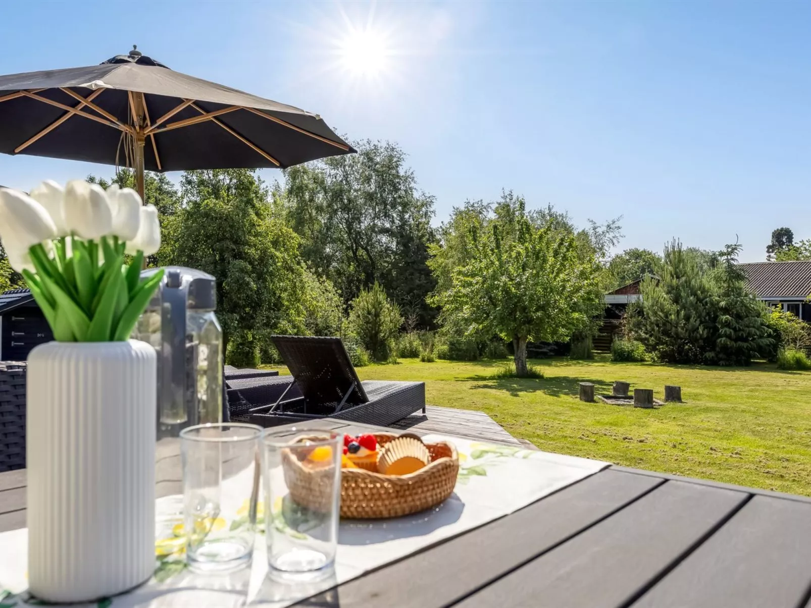 "Laulu" - 200m from the sea-Buiten