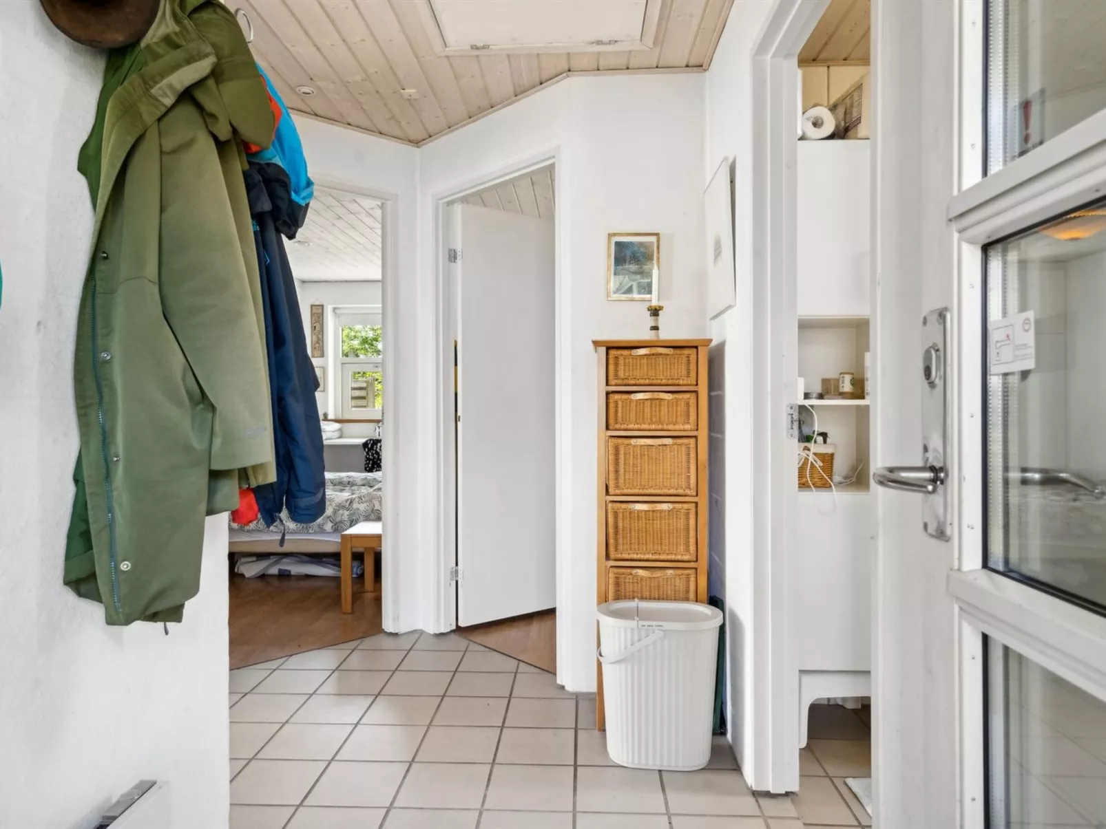 "Bryngeir" - 25m from the sea-Binnen