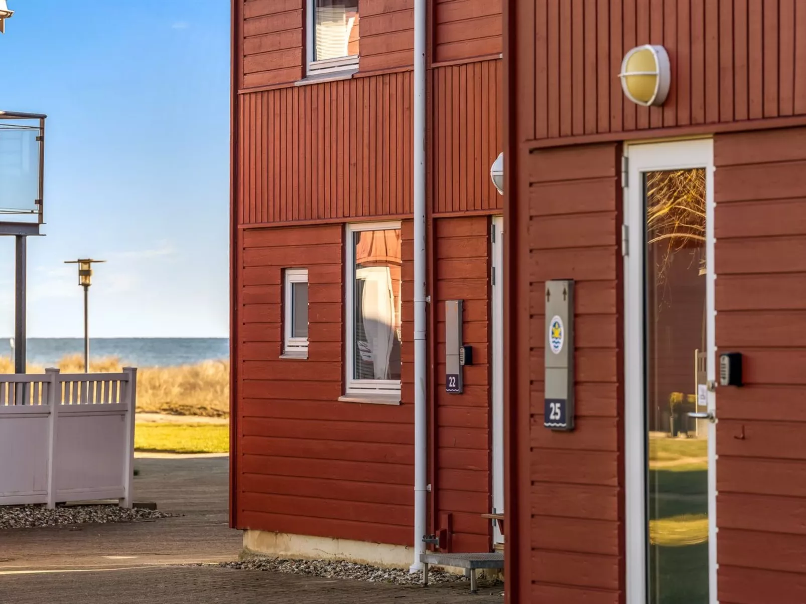 "Arton" -  from the sea-Buiten