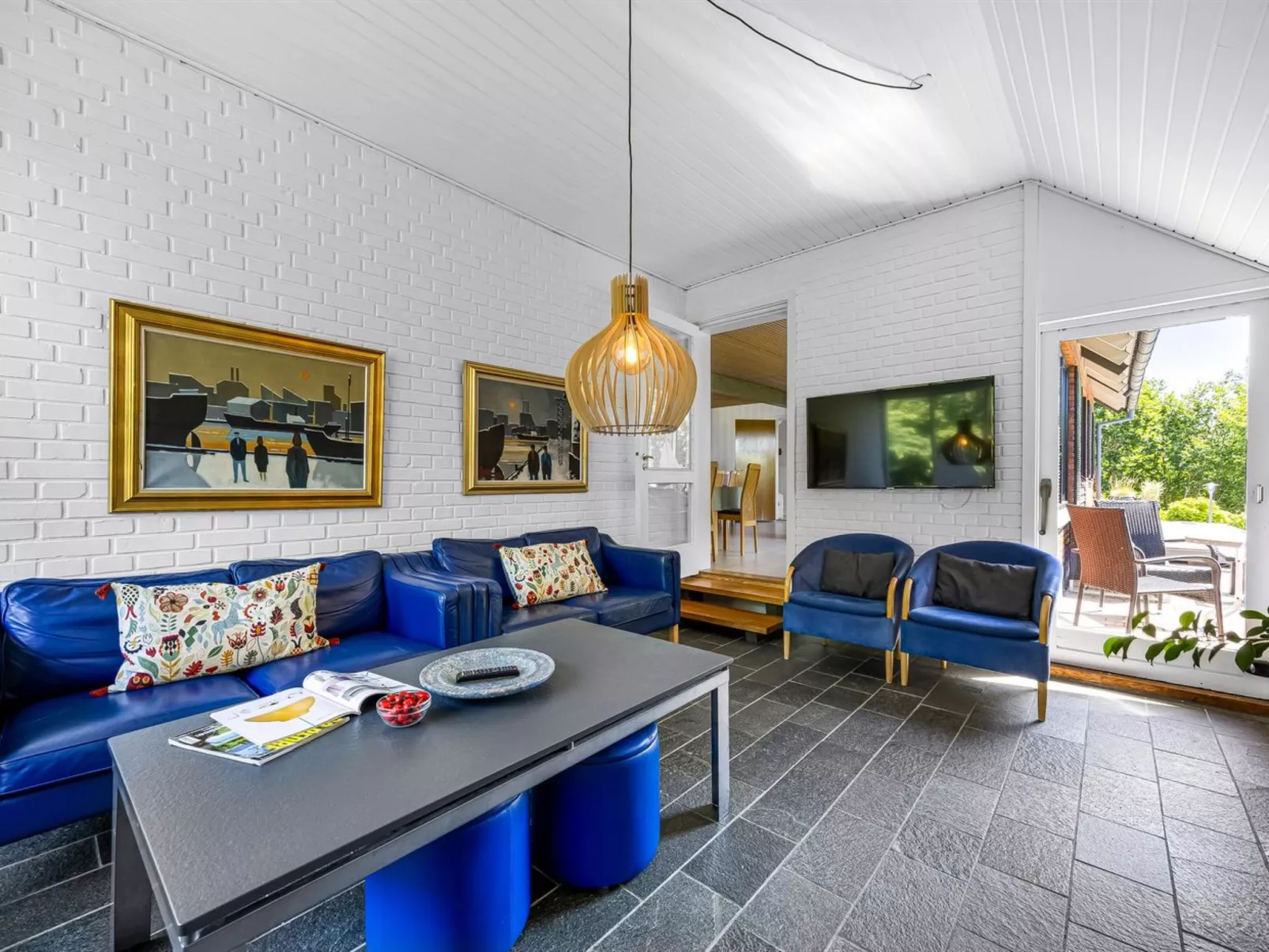 "Solvey" - 400m from the sea-Binnen