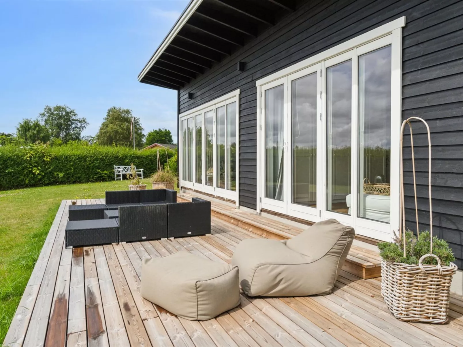 "Eero" - 175m to the fjord-Buiten