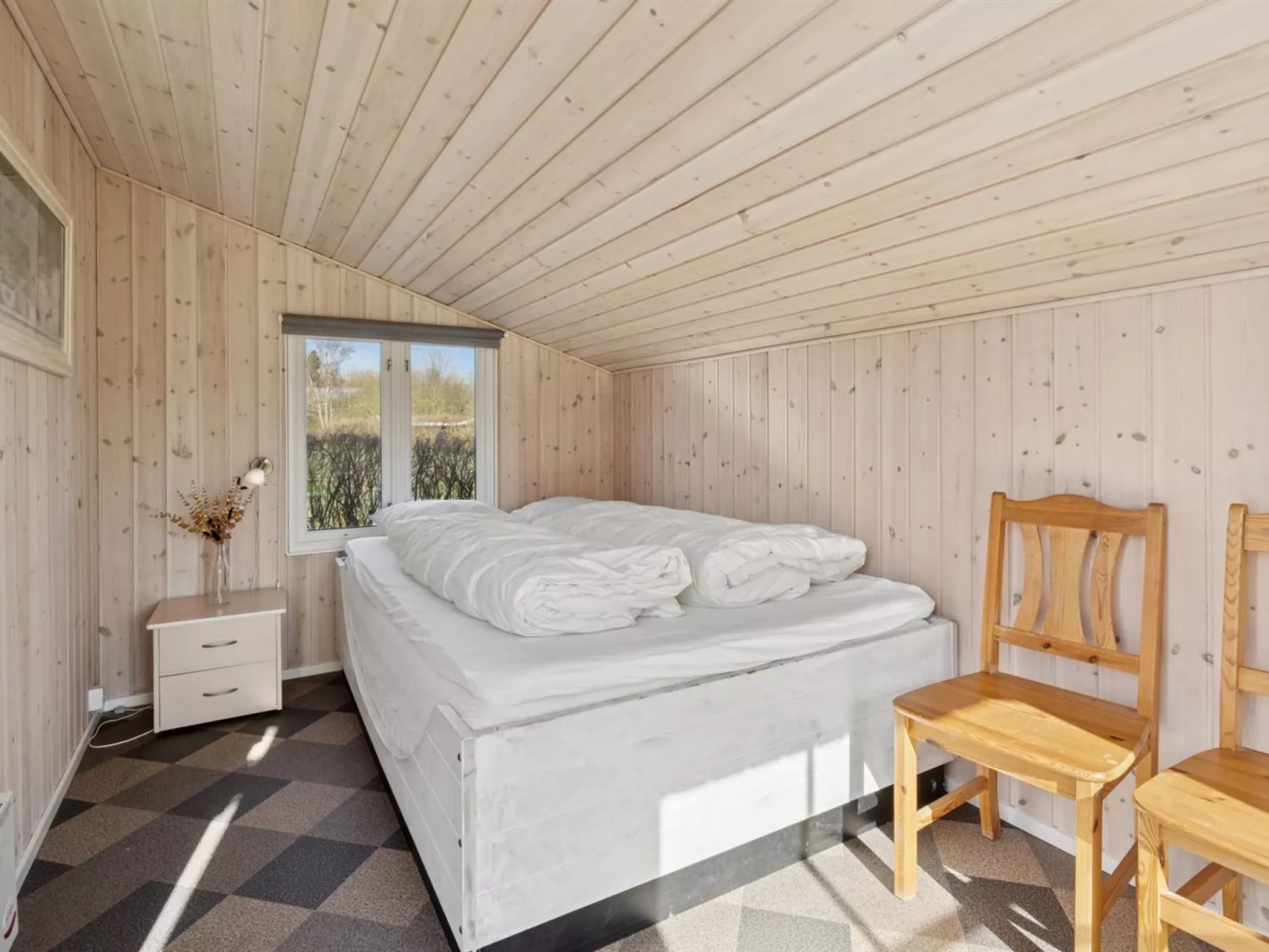 "Bernadine" - 400m from the sea-Binnen