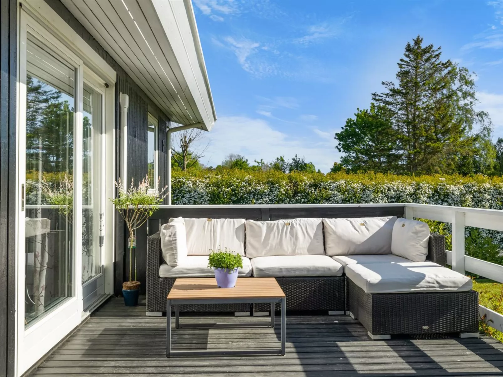 "Bjart" - 150m from the sea-Buiten