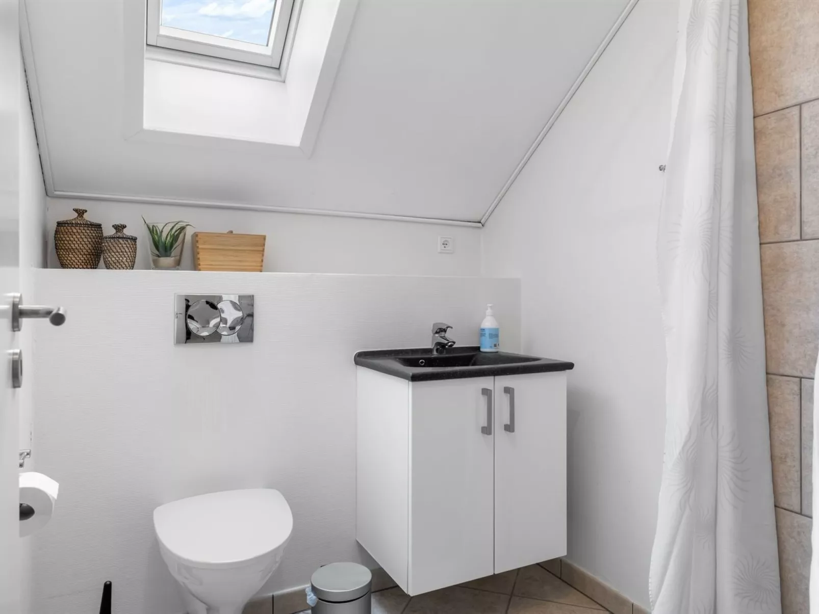 "Ismo" - 350m from the sea-Binnen