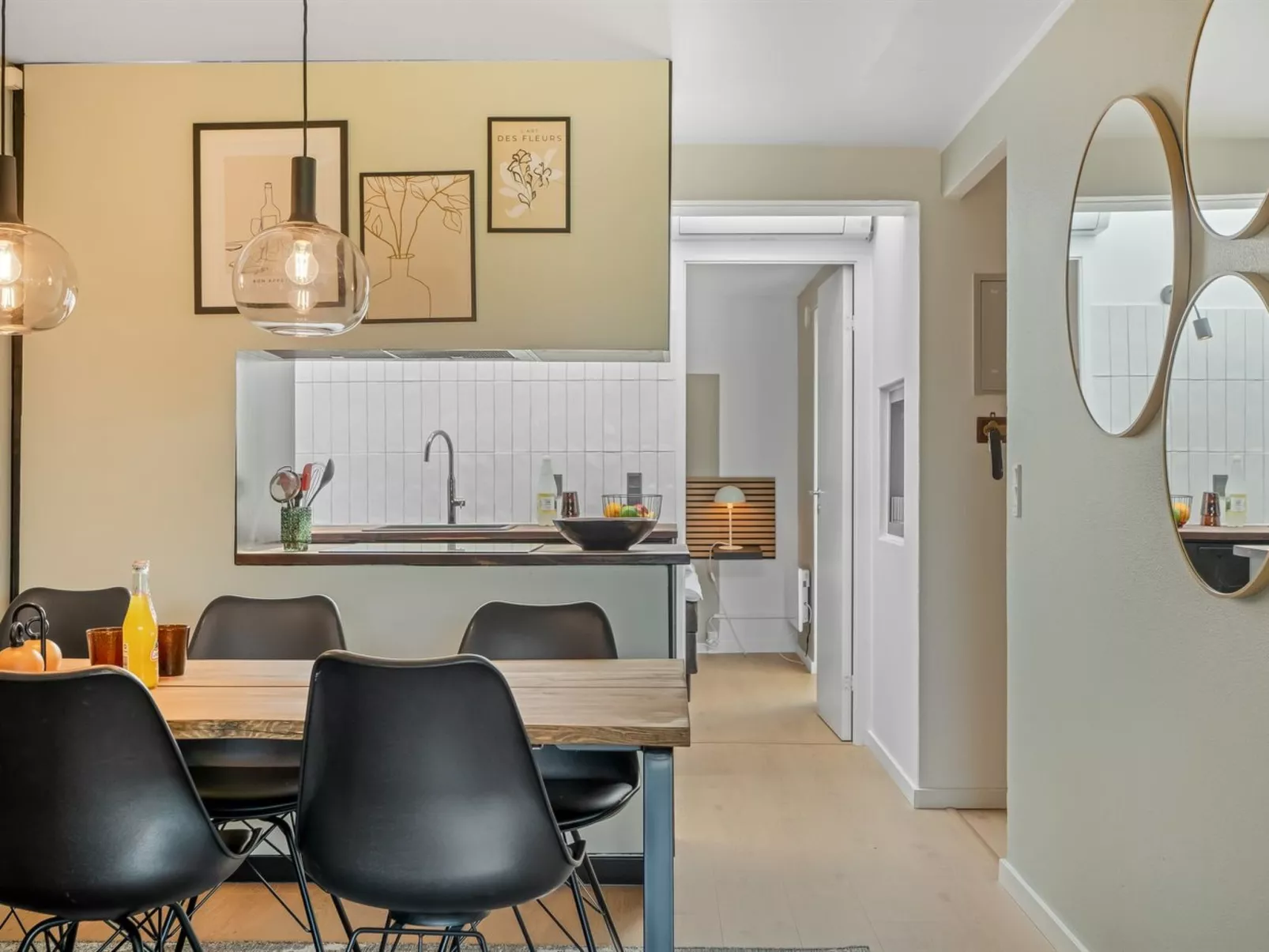 "Mimi" - 900m from the sea-Binnen