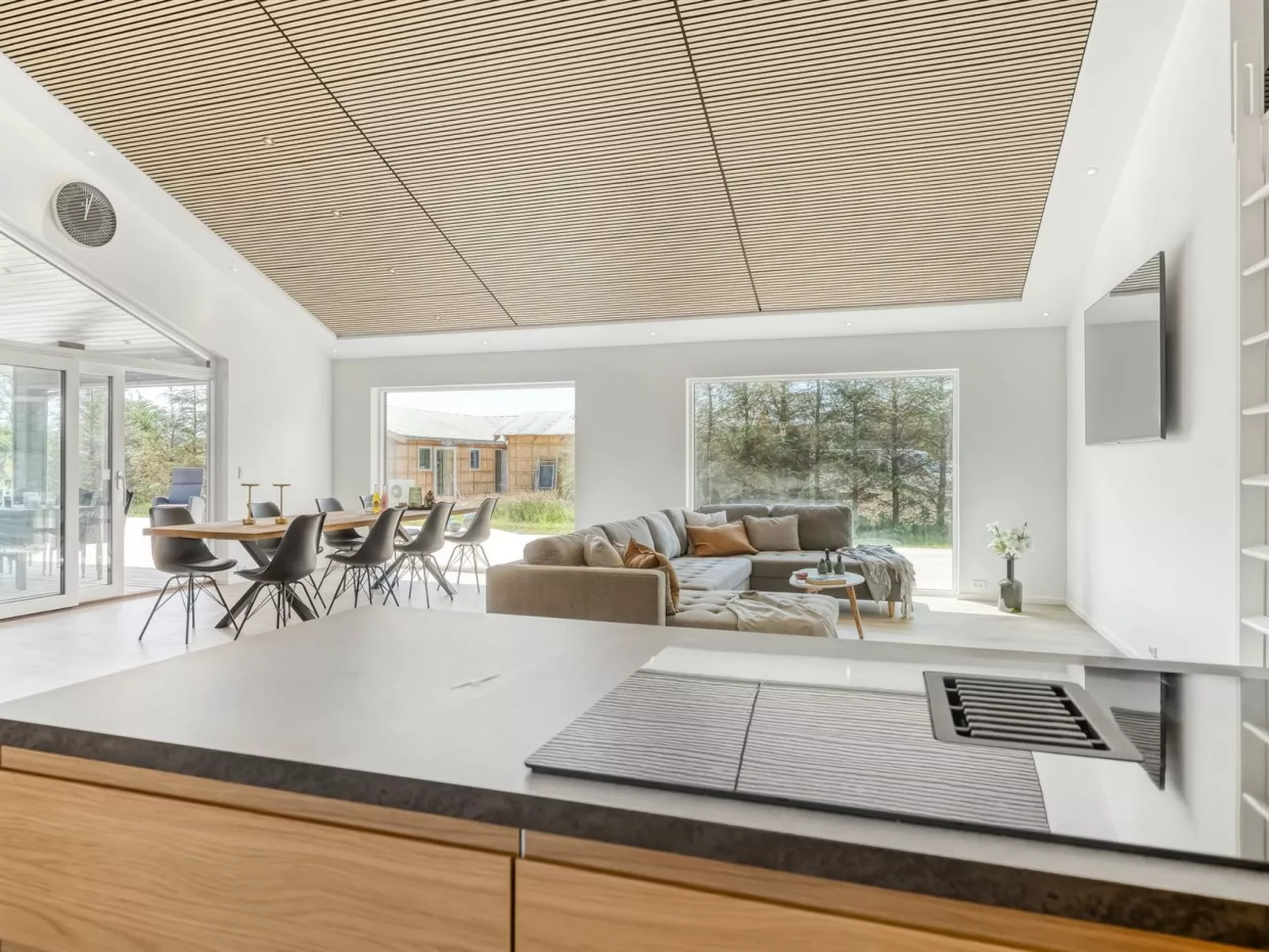 "Mads" - 700m from the sea-Binnen