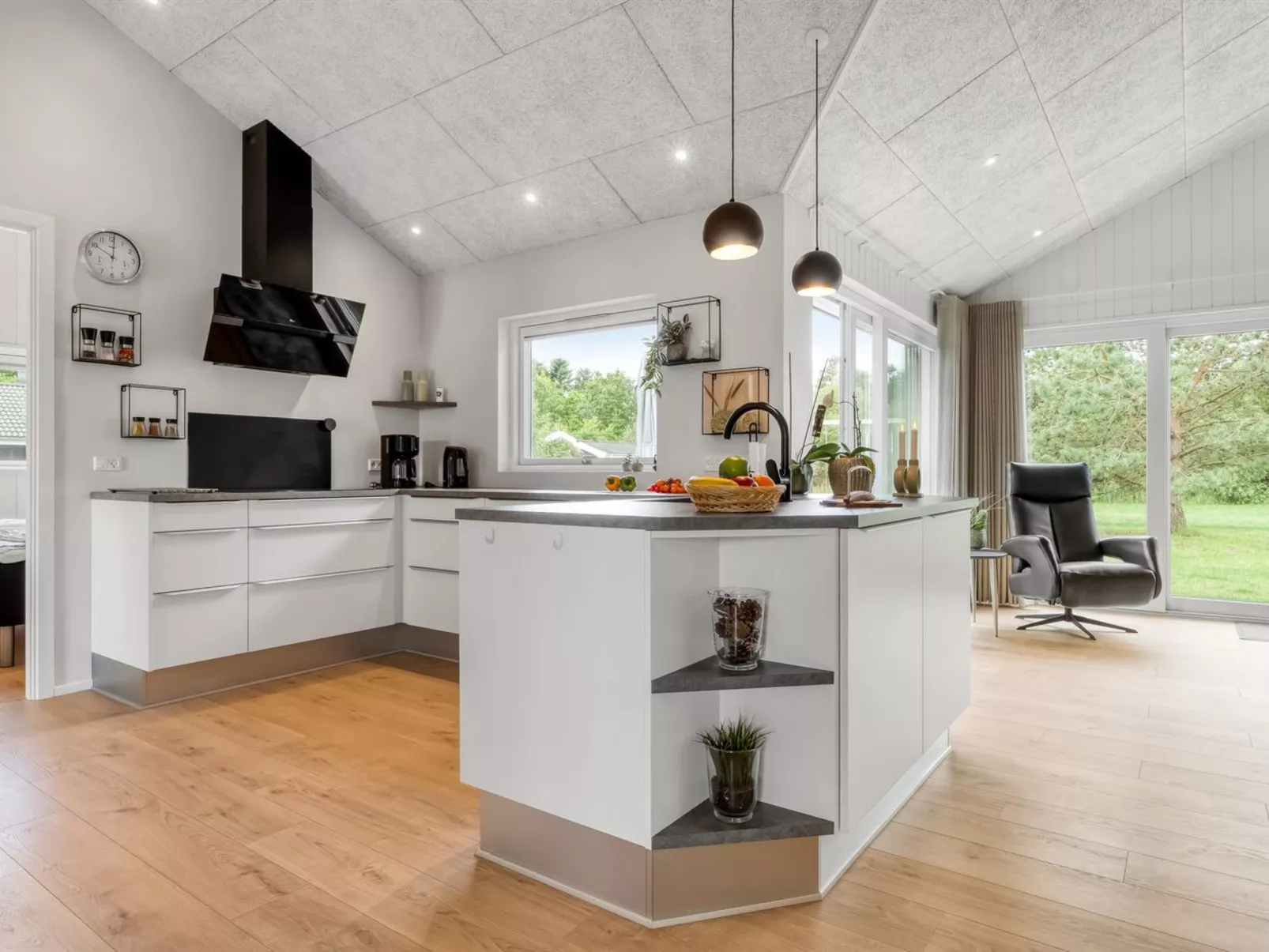 "Frederikke" - 990m from the sea-Binnen