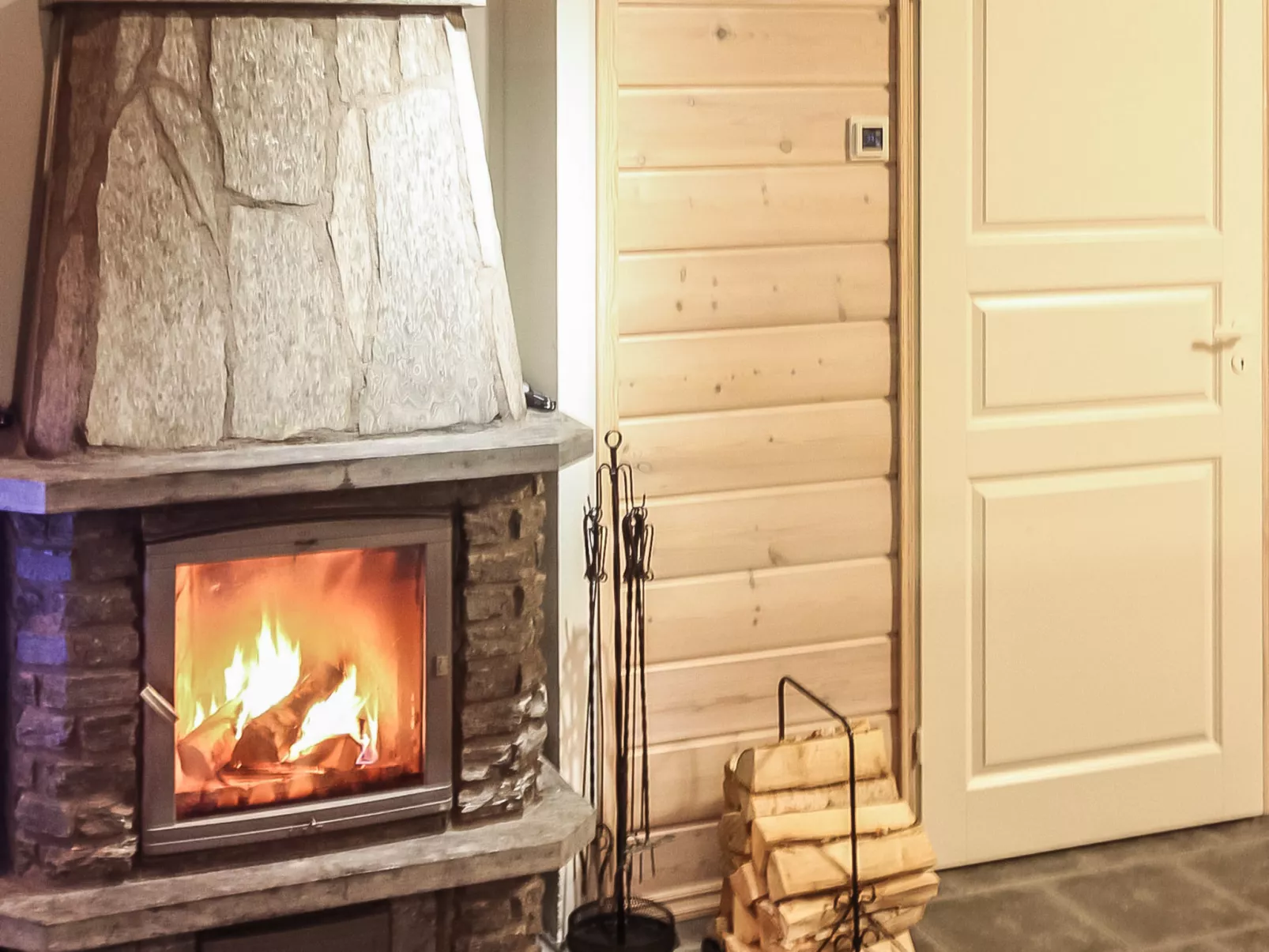 Rukan taikavuosselin helmi 8 a-Binnen