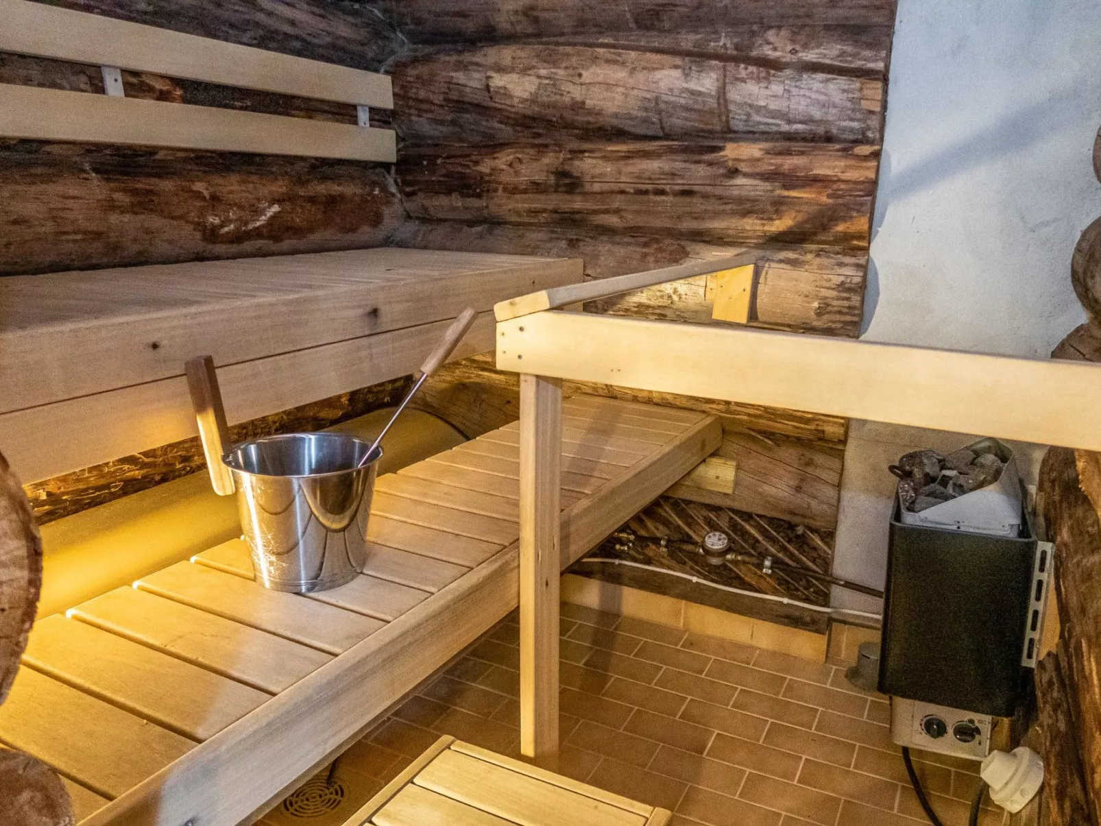 Pajuruka 2 a 1-Binnen