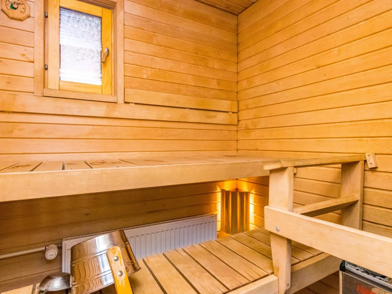 Länsirinne e 20-Binnen