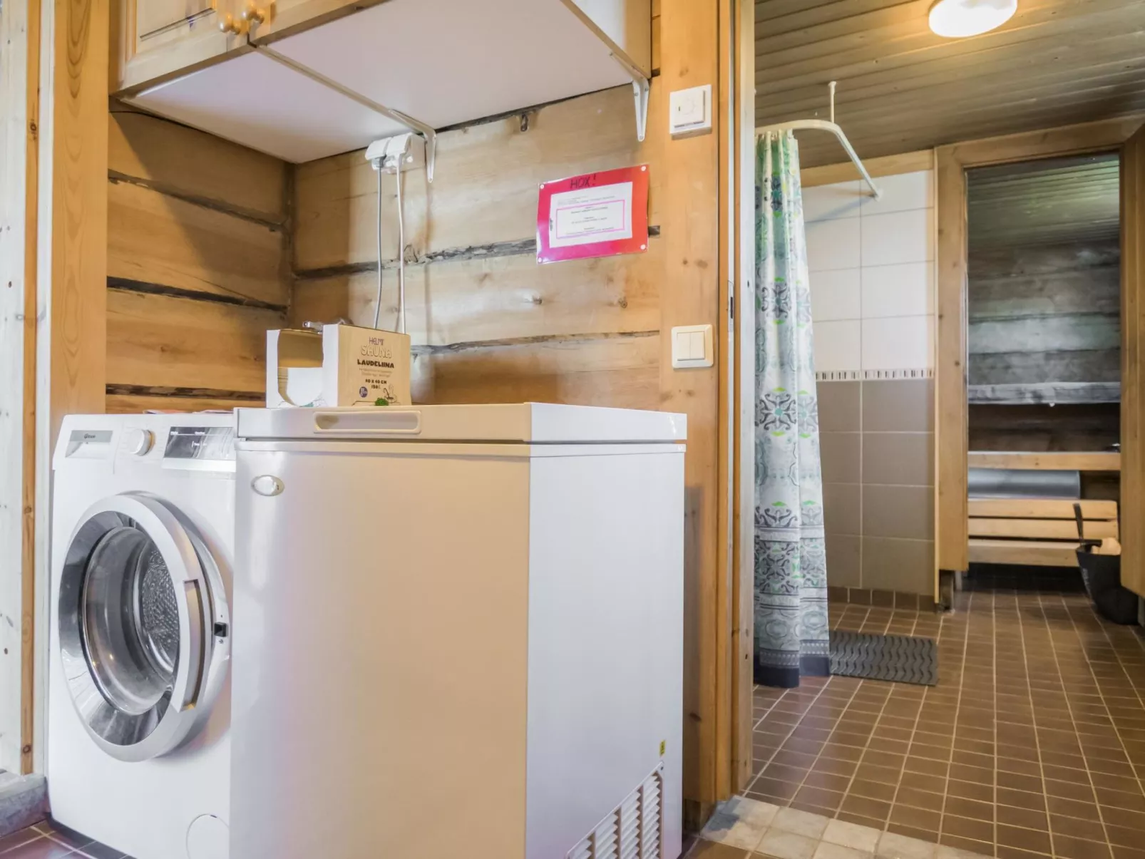 Karjalan kelohuvila-Binnen