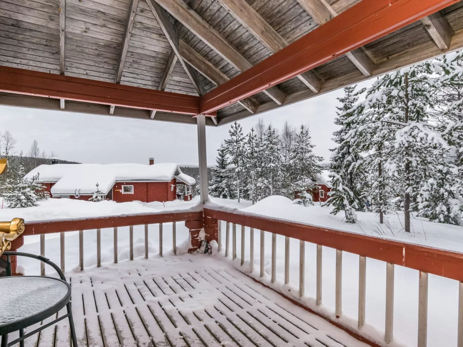 Lomapesä 10a-Binnen