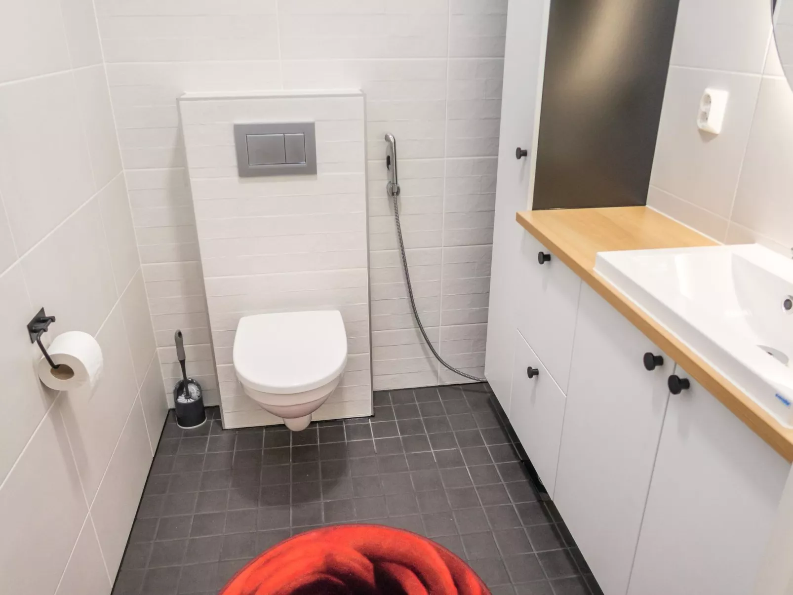 Saukonpesä b-Binnen