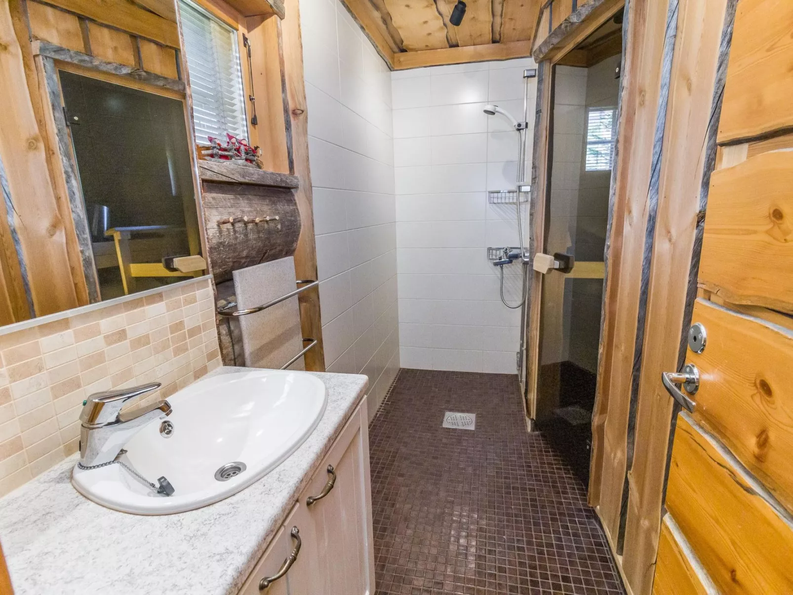 Villa saaruli-Binnen