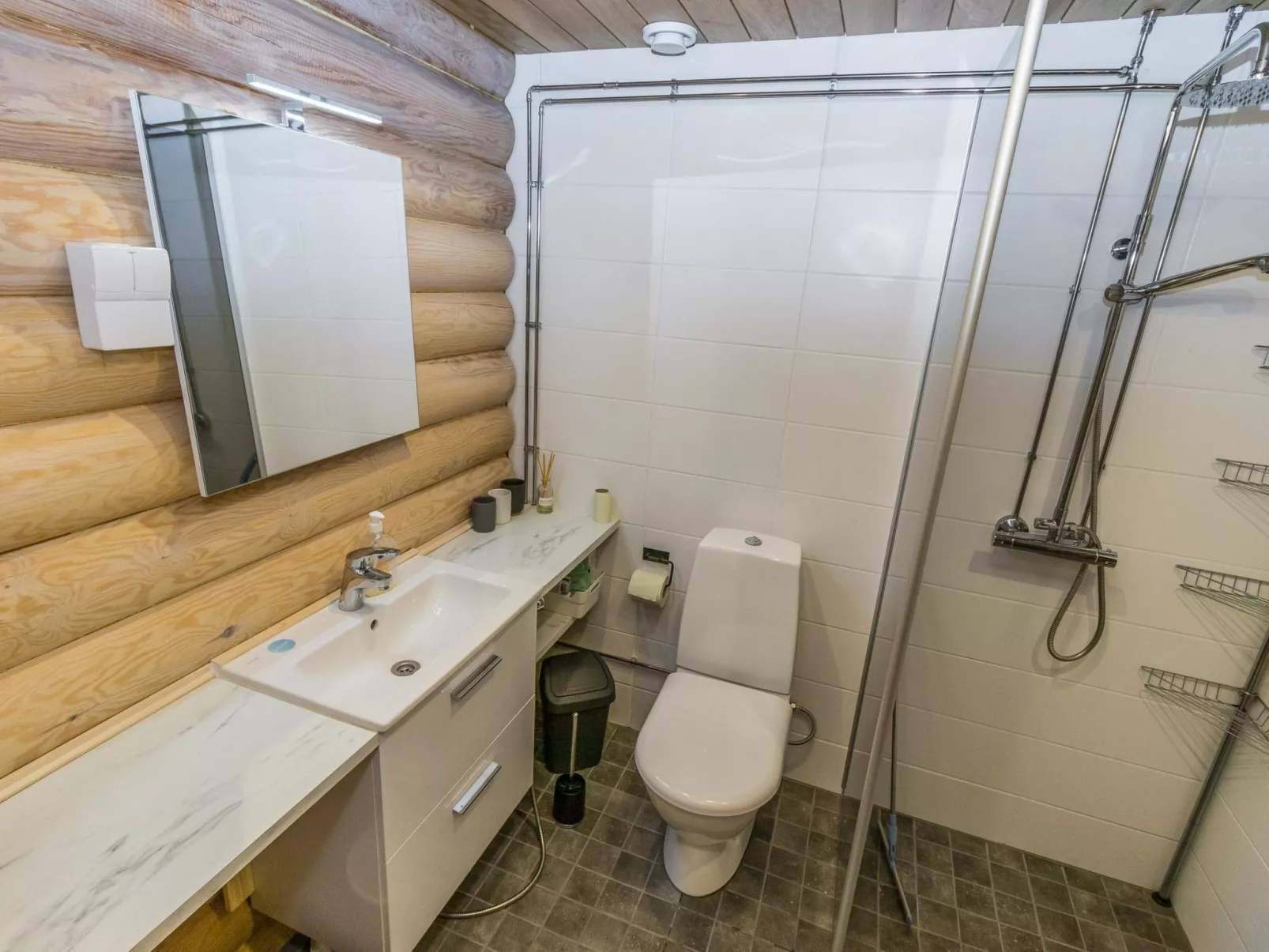 Kiilopään tunturimajat b6 / kerttula-Binnen