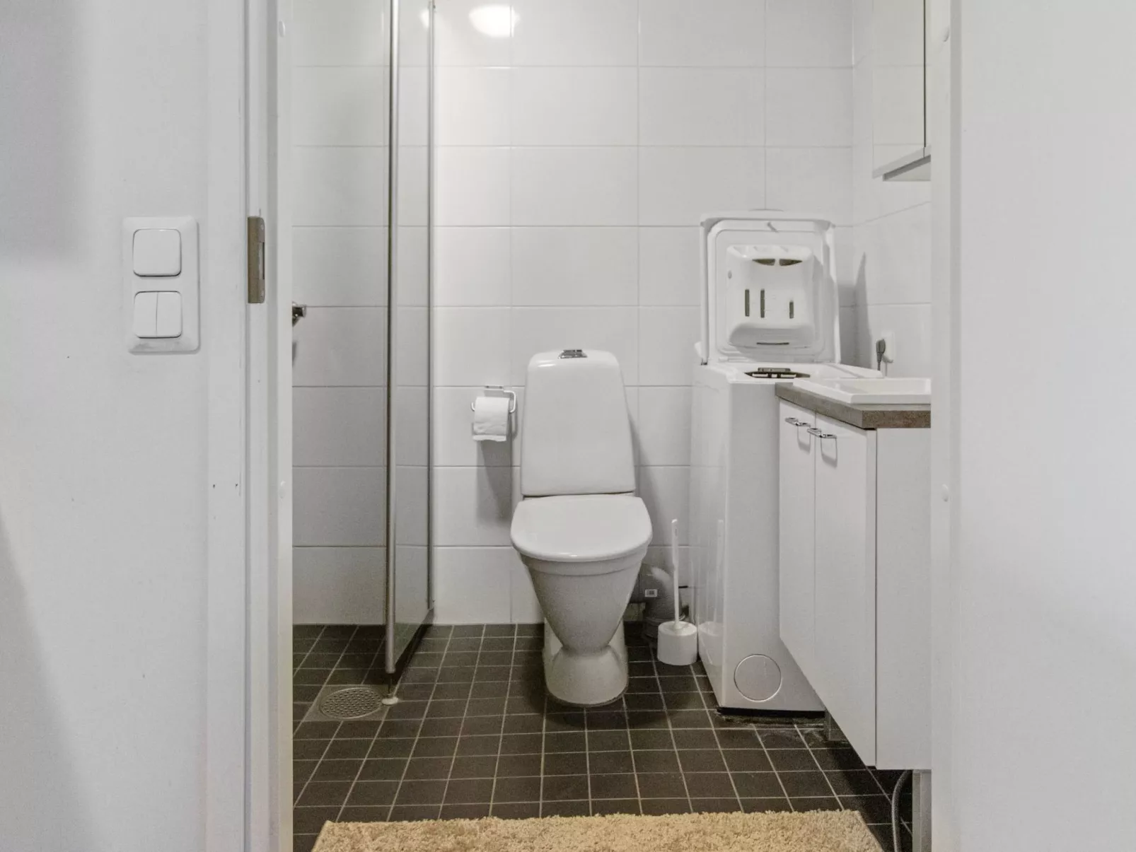 Skivillas 47 ukkohalla (a8)-Binnen