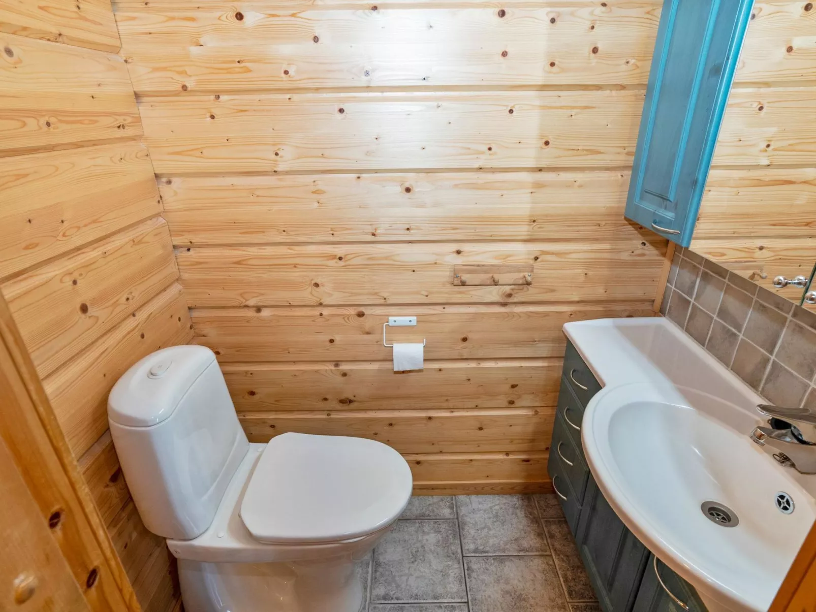 Kinostupa 1a (2)-Binnen