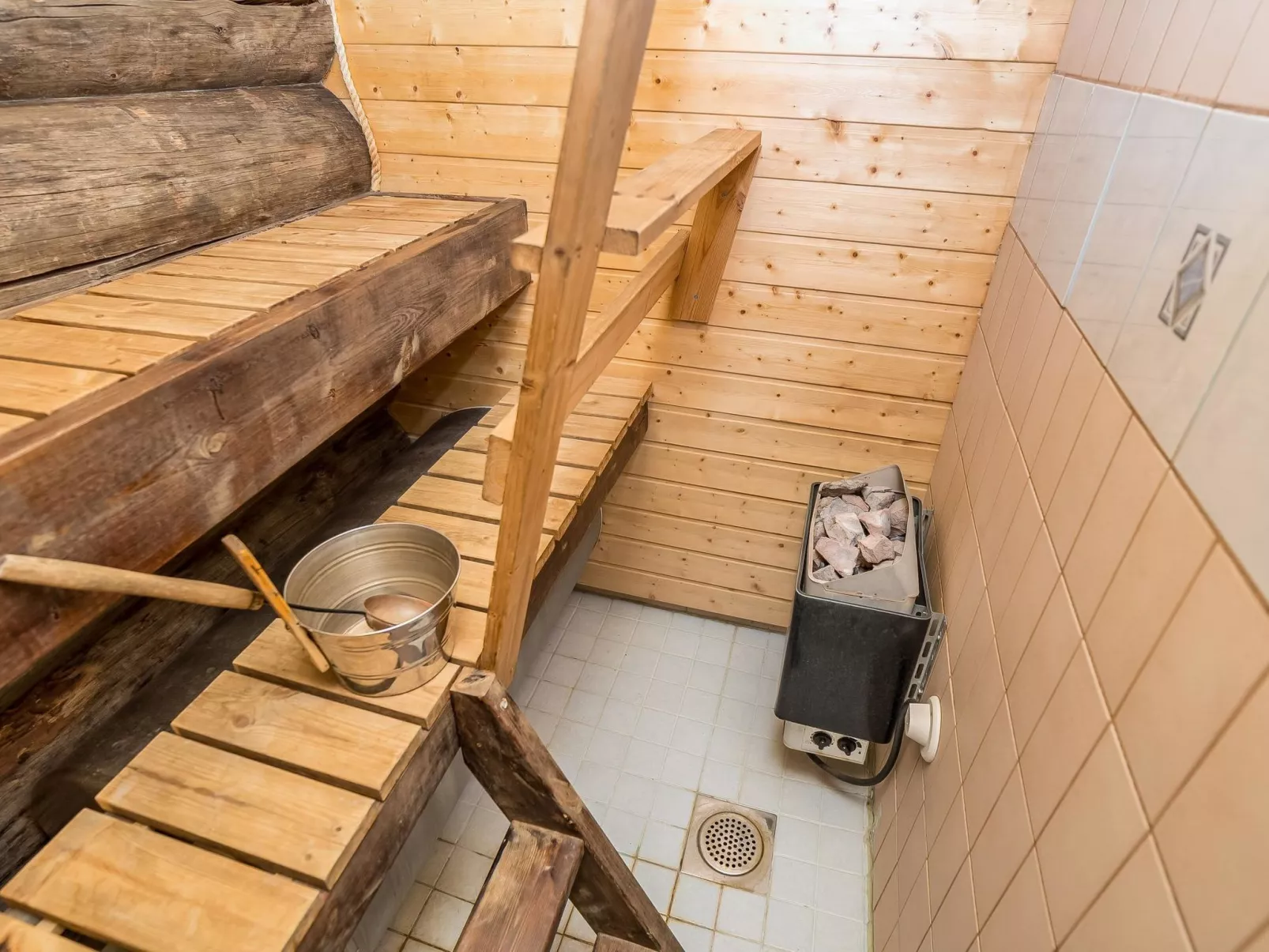 Pajalan honka-Binnen