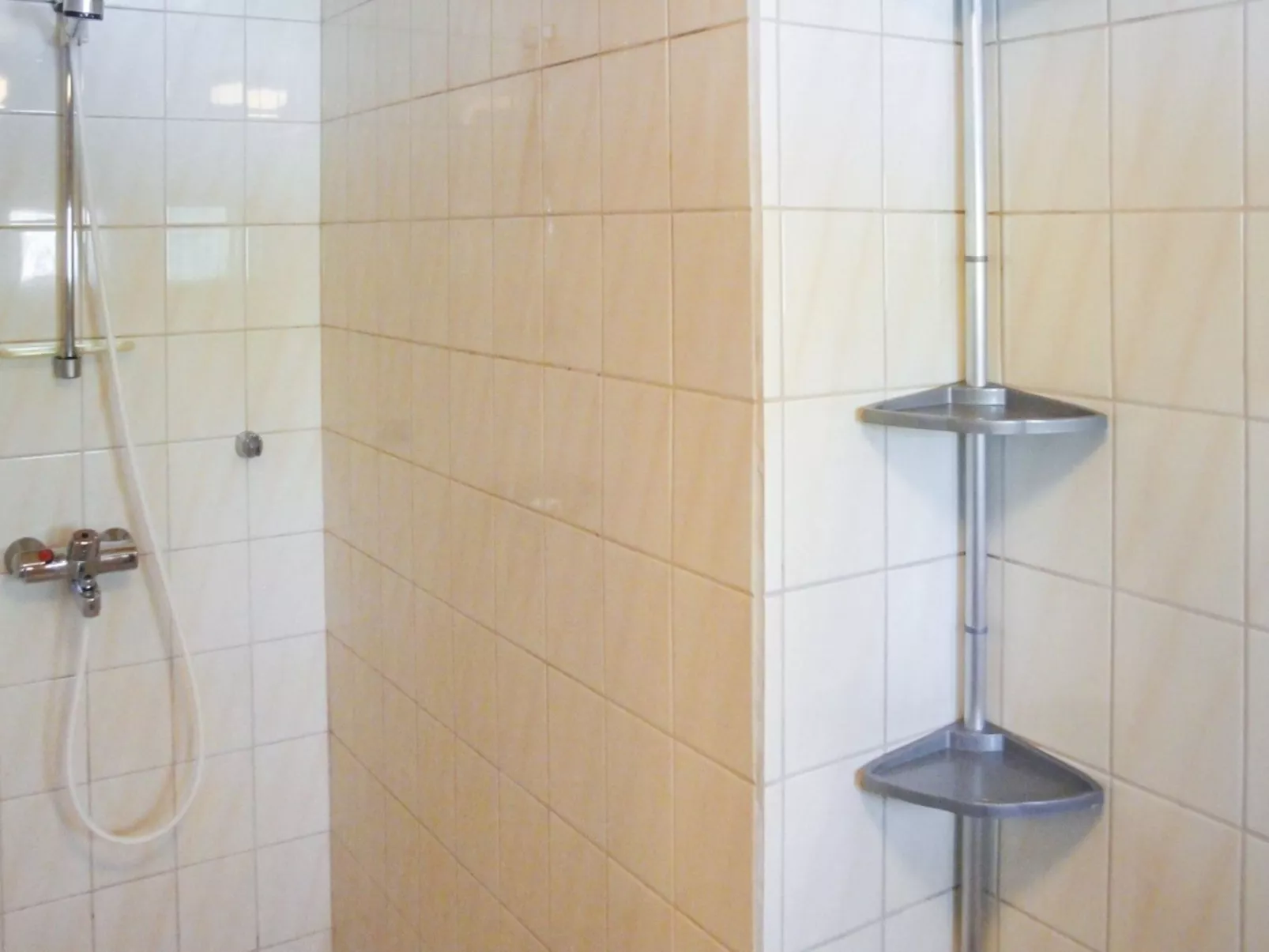 Kujalan lomat 2-Binnen