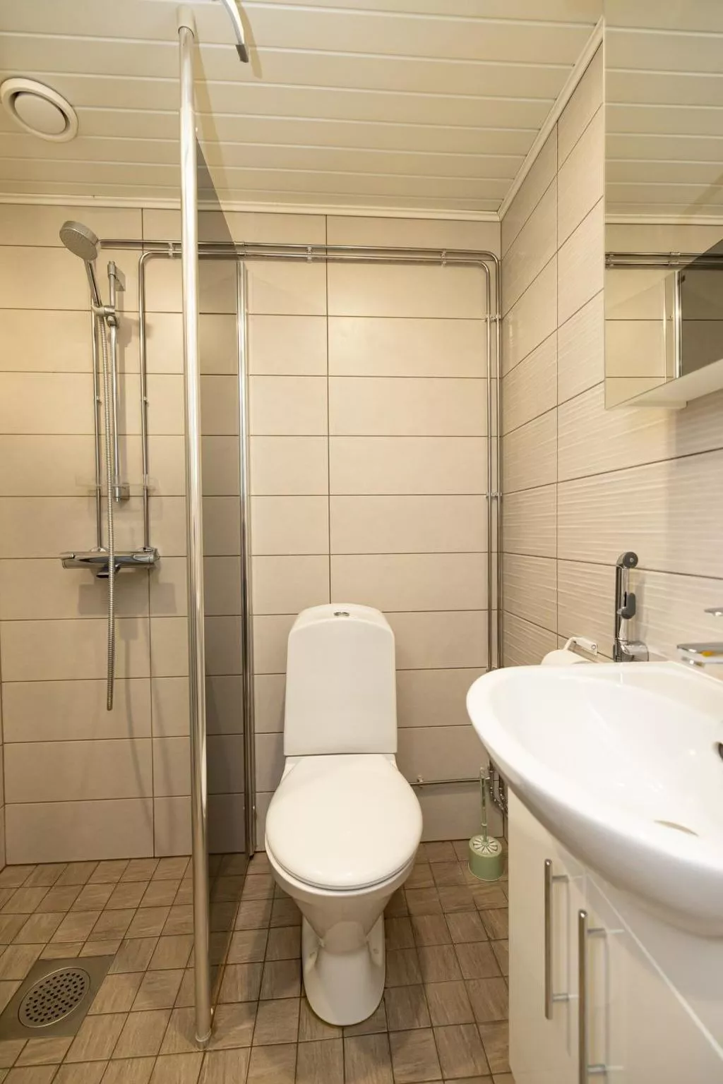 Koivukuja, katinkullantie-Binnen