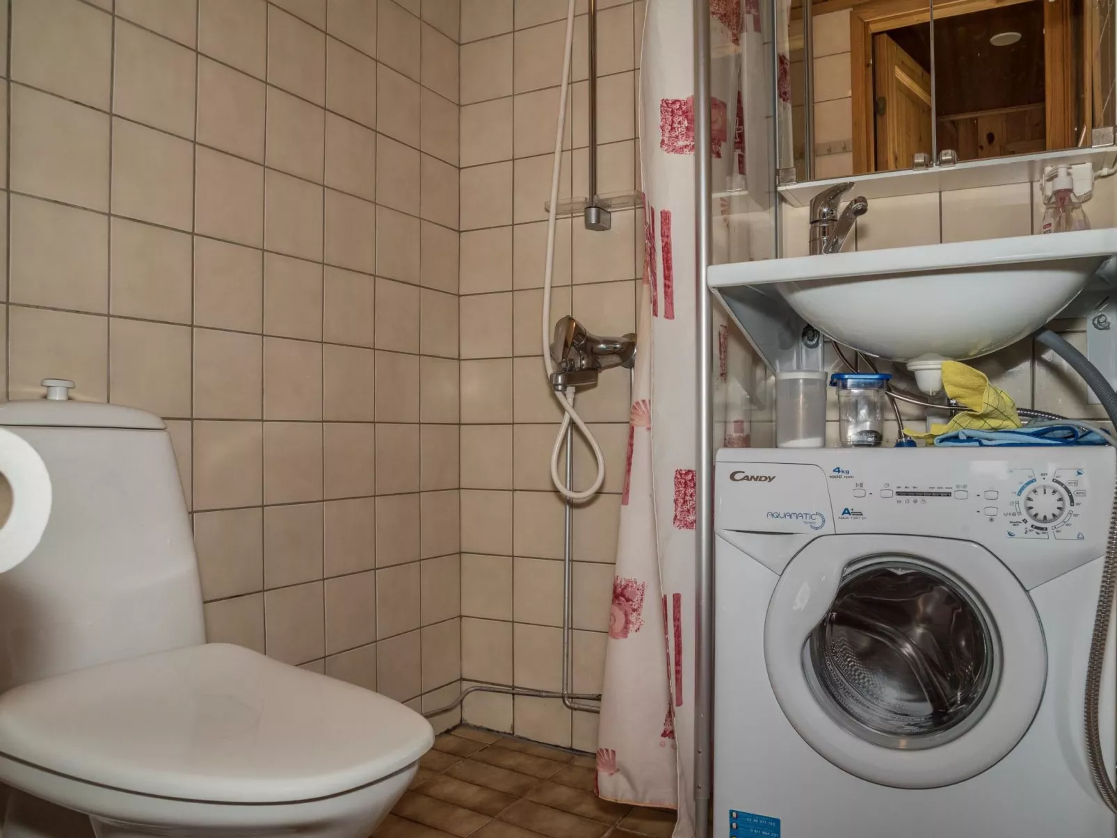 Ylläskarpalo 2 keskimmäinen-Binnen