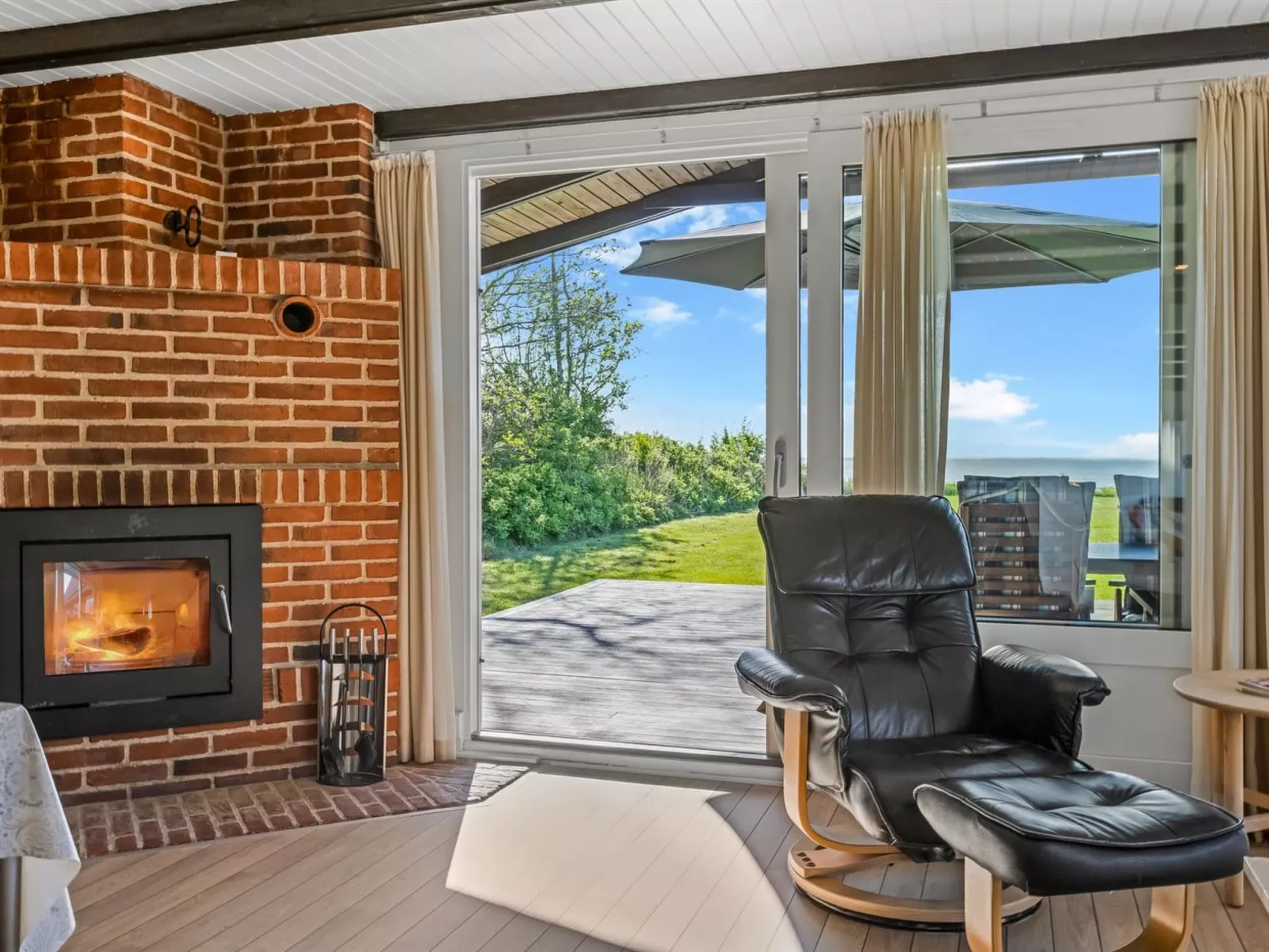 "Ørn" - 5m from the sea-Binnen