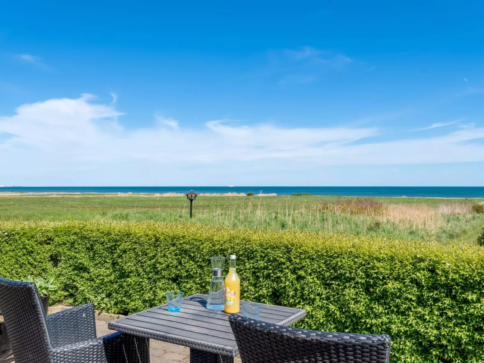 "Welma" - 200m from the sea-Buiten