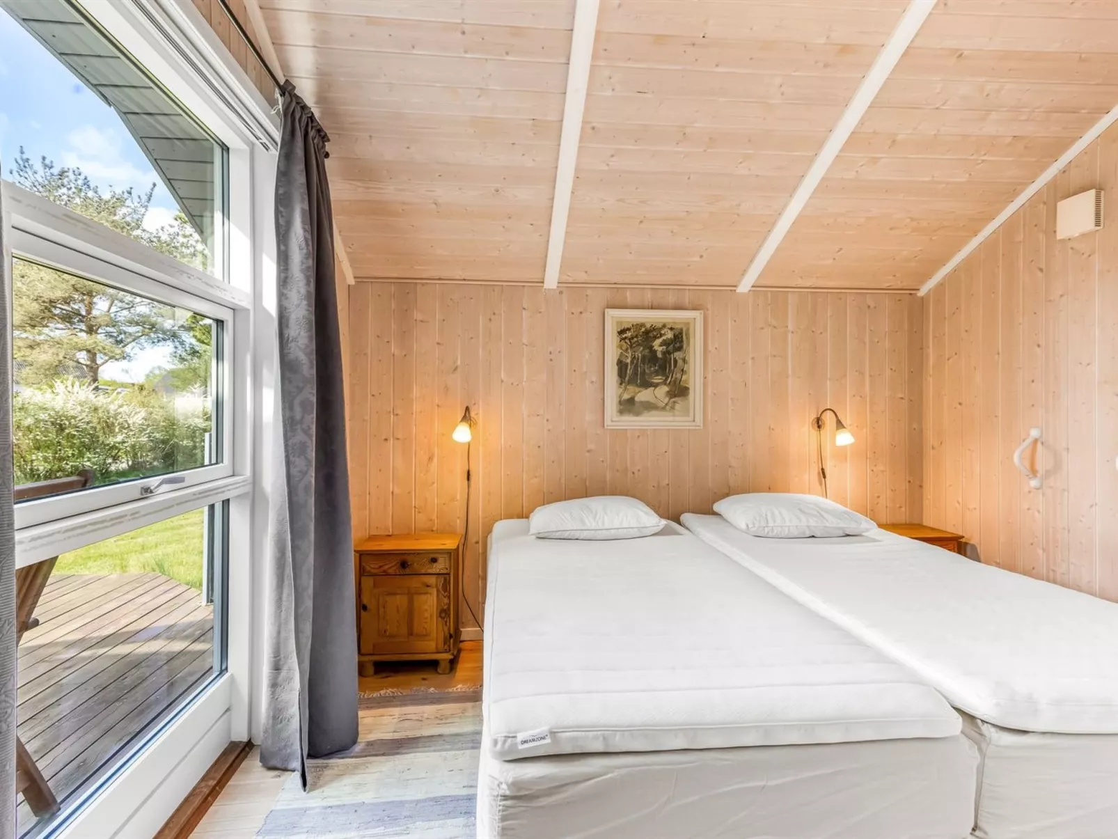 "Winona" - 250m from the sea-Binnen