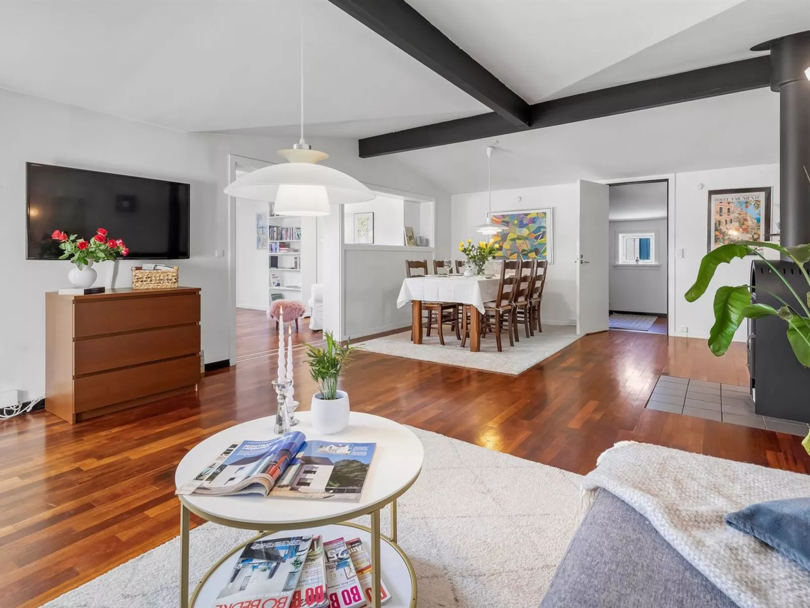 "Etly" - 900m from the sea-Binnen