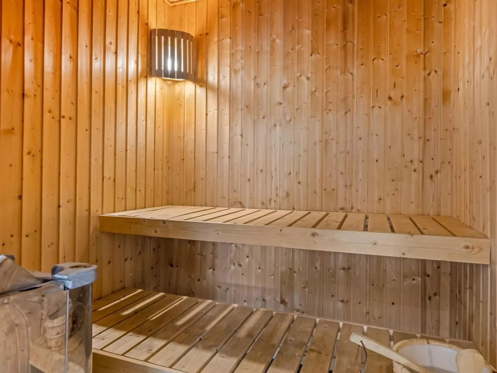 "Annina" - 250m from the sea-Binnen