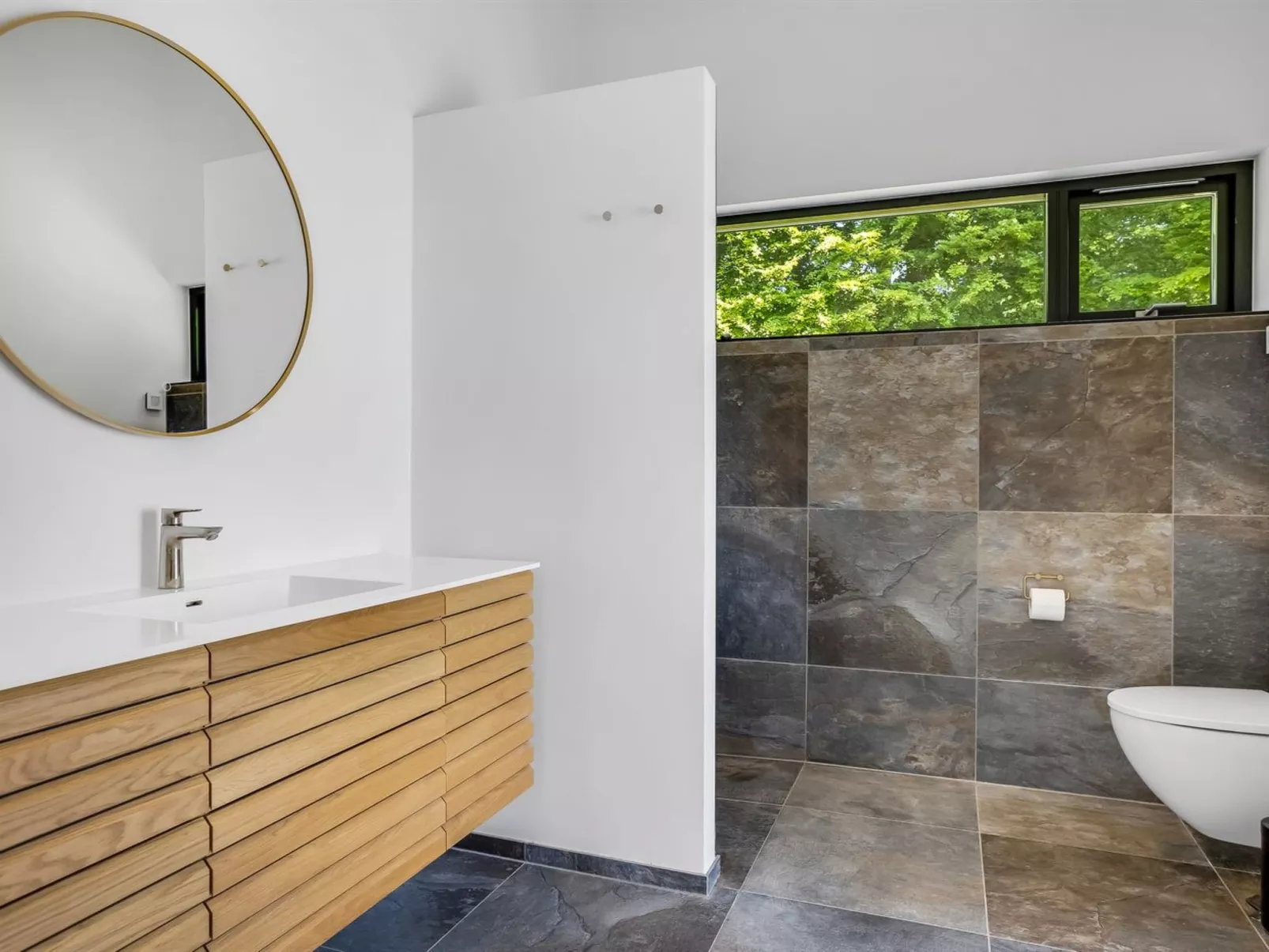 "Goesta" - 250m from the sea-Binnen