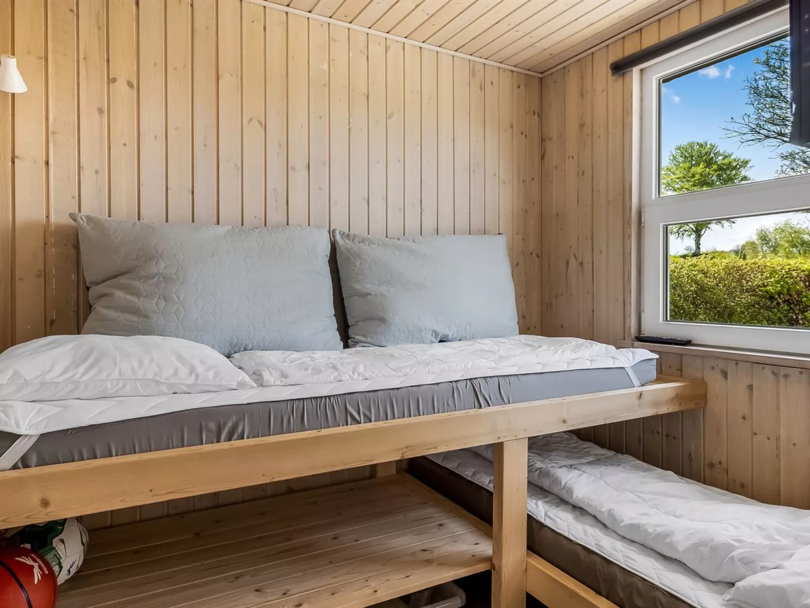 "Egonie" - 100m from the sea-Binnen